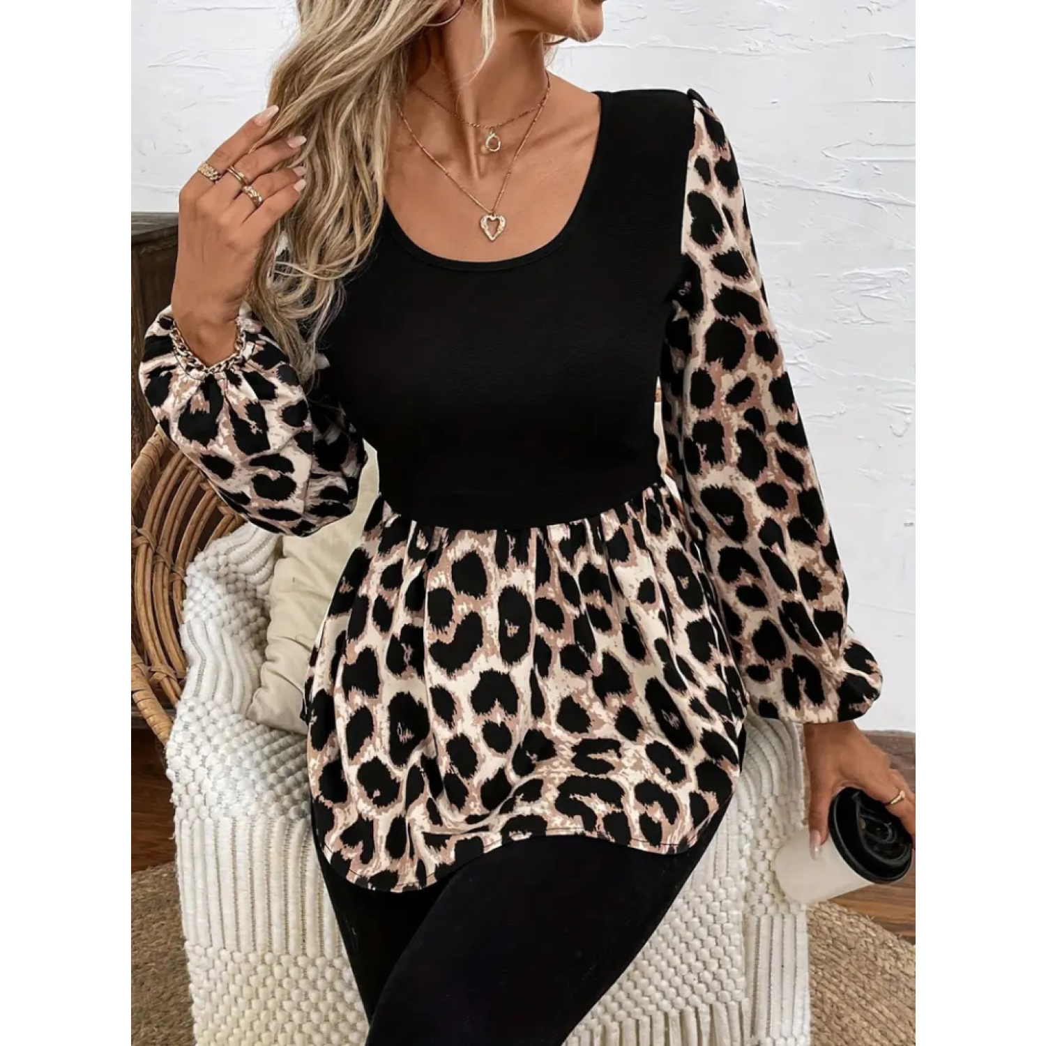 Lucky Life Kadın Uzun Kollu Yuvarlak Yaka Leopar Desenli Viskon B Lucky Life Kadın Uzun Kollu Yuvarlak Yaka Leopar Desenli Viskon B
