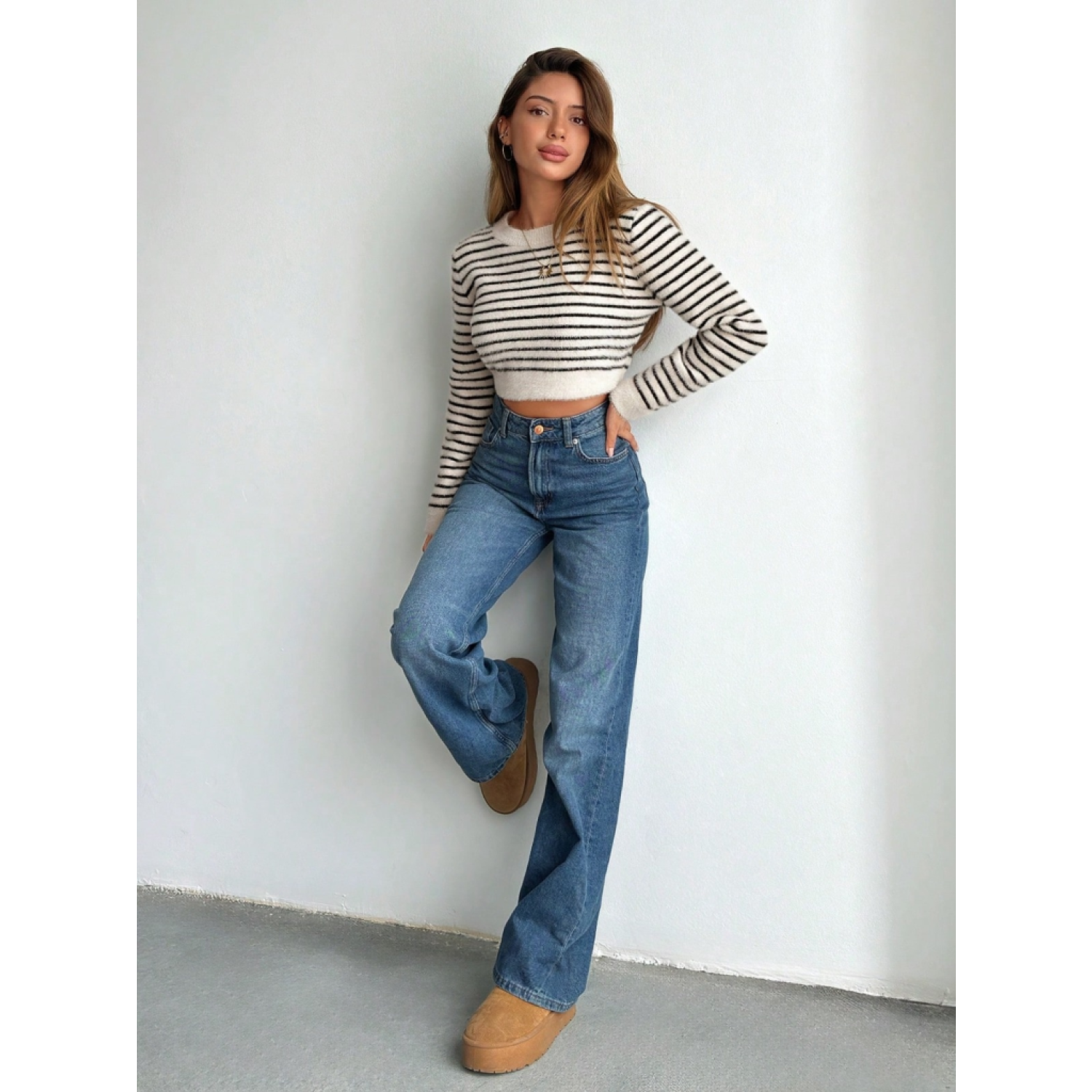 Lucky Life Kadın Uzun Kollu Balıkçı Yaka Crop Triko Bluz Lucky Life Kadın Uzun Kollu Balıkçı Yaka Crop Triko Bluz