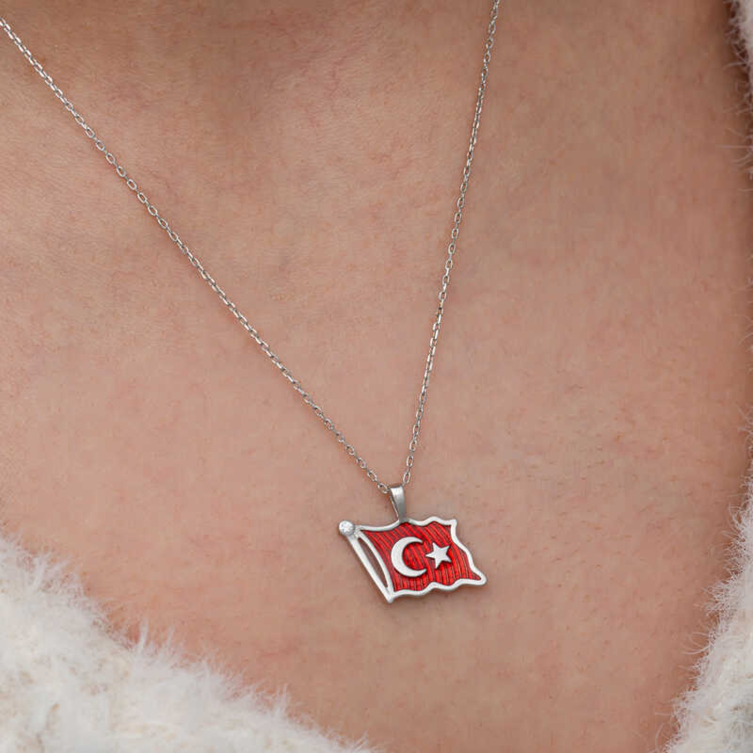 Lucky Life Kadın Gümüş Türk Bayrağı Kadın Kolye