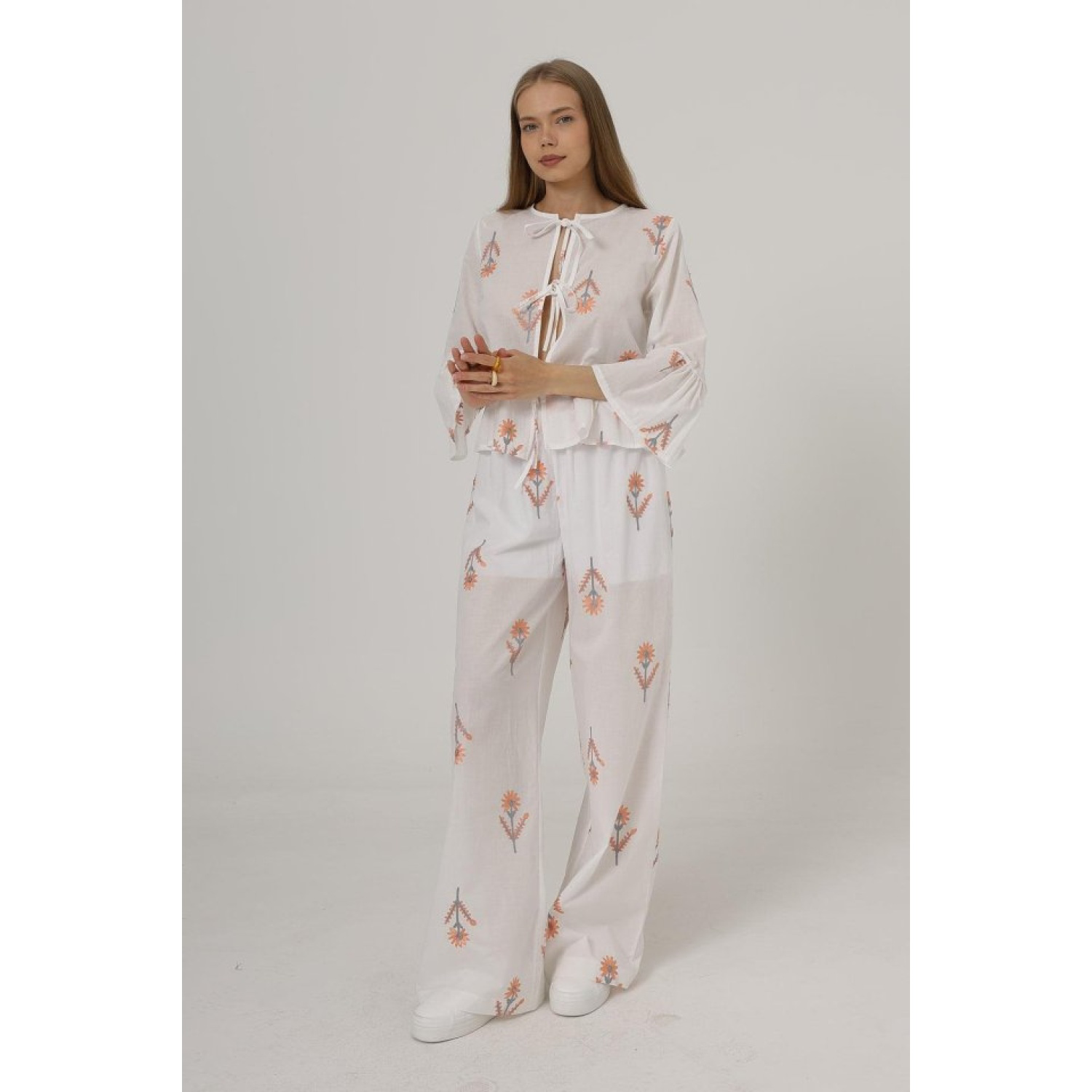 Lucky Life Kadın İşlemeli Oversize Pantolon - Beyaz