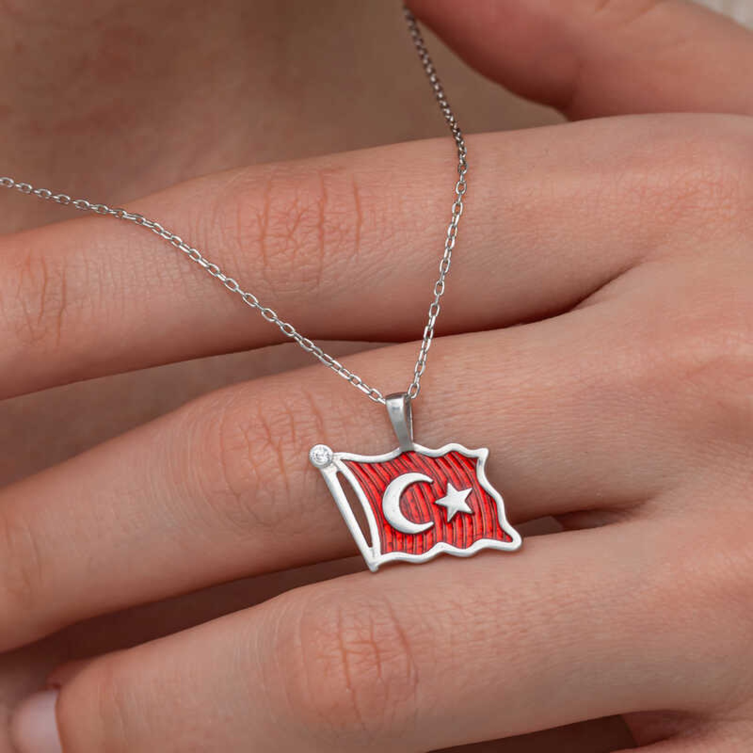 Lucky Life Kadın Gümüş Türk Bayrağı Kadın Kolye