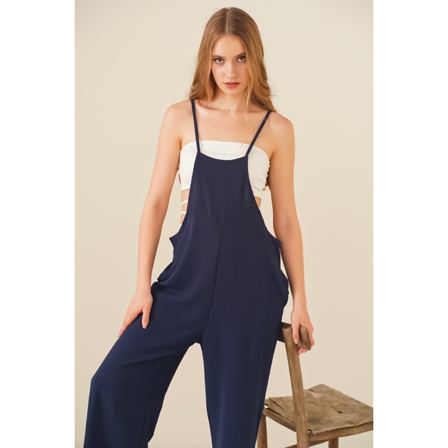 Lucky Life Kadın Askılı Bahçivan Tulum - Lacivert Lucky Life Kadın Askılı Bahçivan Tulum - Lacivert