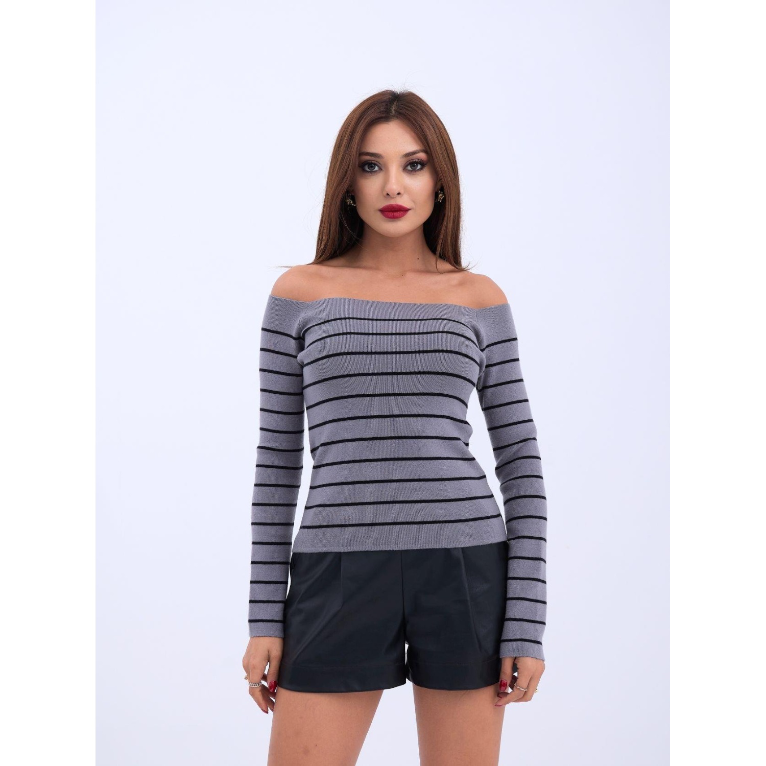 Lucky Life Kadın 06 TRİKO ÇİZGİLİ KAYIK YAKA CROP-GRİ-SİYAH Lucky Life Kadın 06 TRİKO ÇİZGİLİ KAYIK YAKA CROP-GRİ-SİYAH