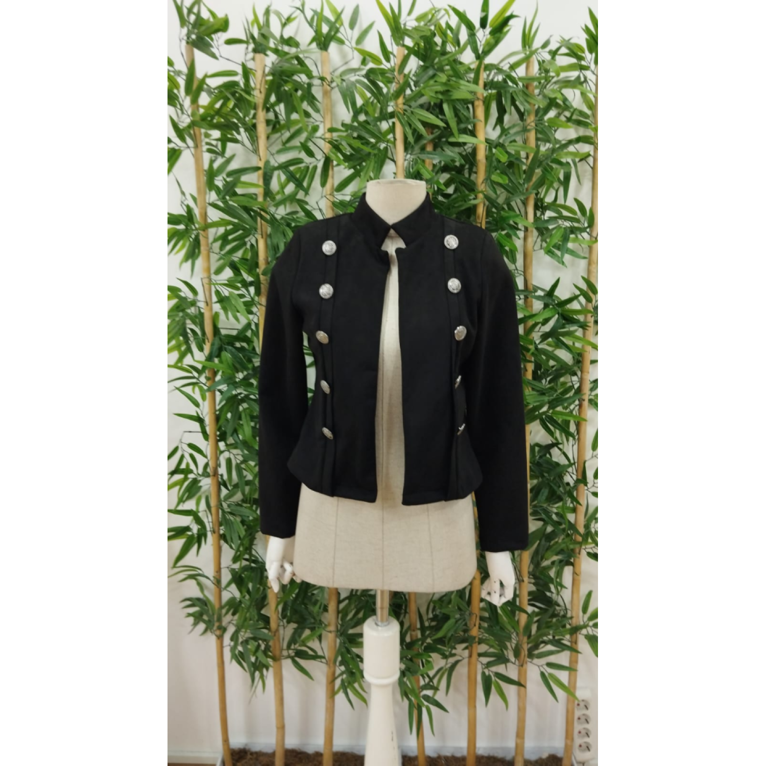 Lucky Life Kadın Uzun Kollu Hakim Yaka Yanlardan Düğmeli Kısa Süe