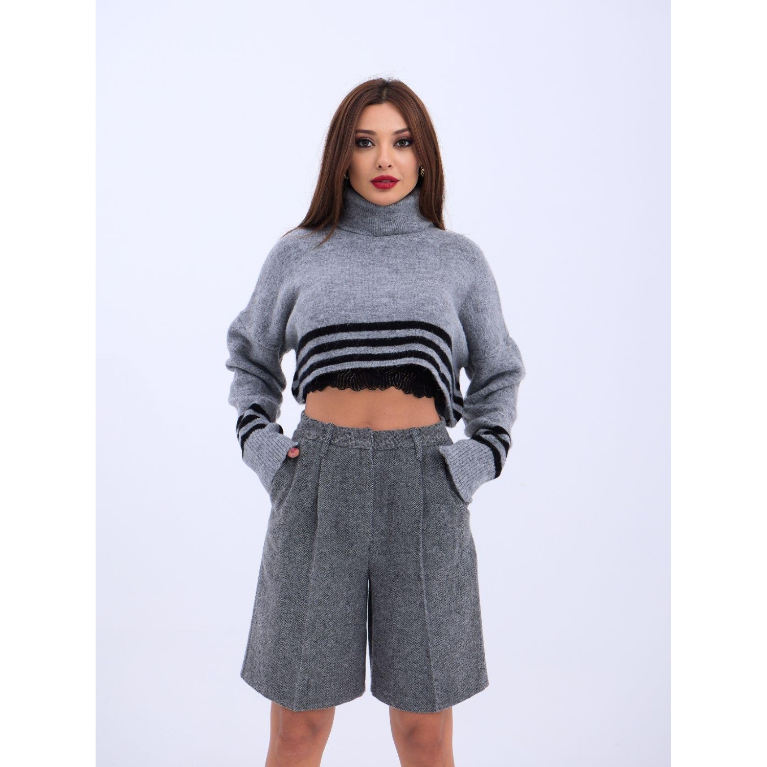 Lucky Life Kadın TRİKO ÇİZGİLİ BALIKÇI CROP-GRİ-SİYAH Lucky Life Kadın TRİKO ÇİZGİLİ BALIKÇI CROP-GRİ-SİYAH