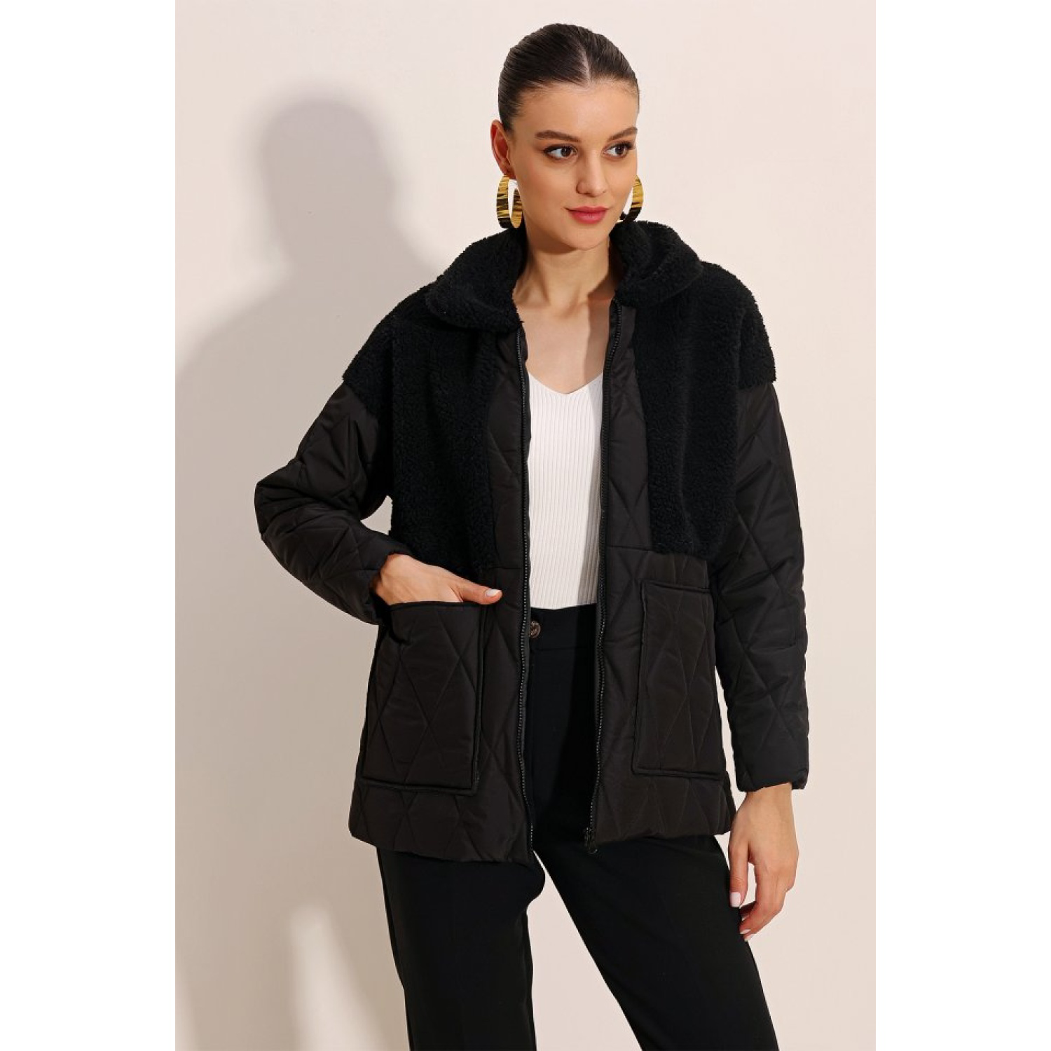 Lucky Life Kadın Peluş Detaylı Oversize Şişme Mont - Siyah