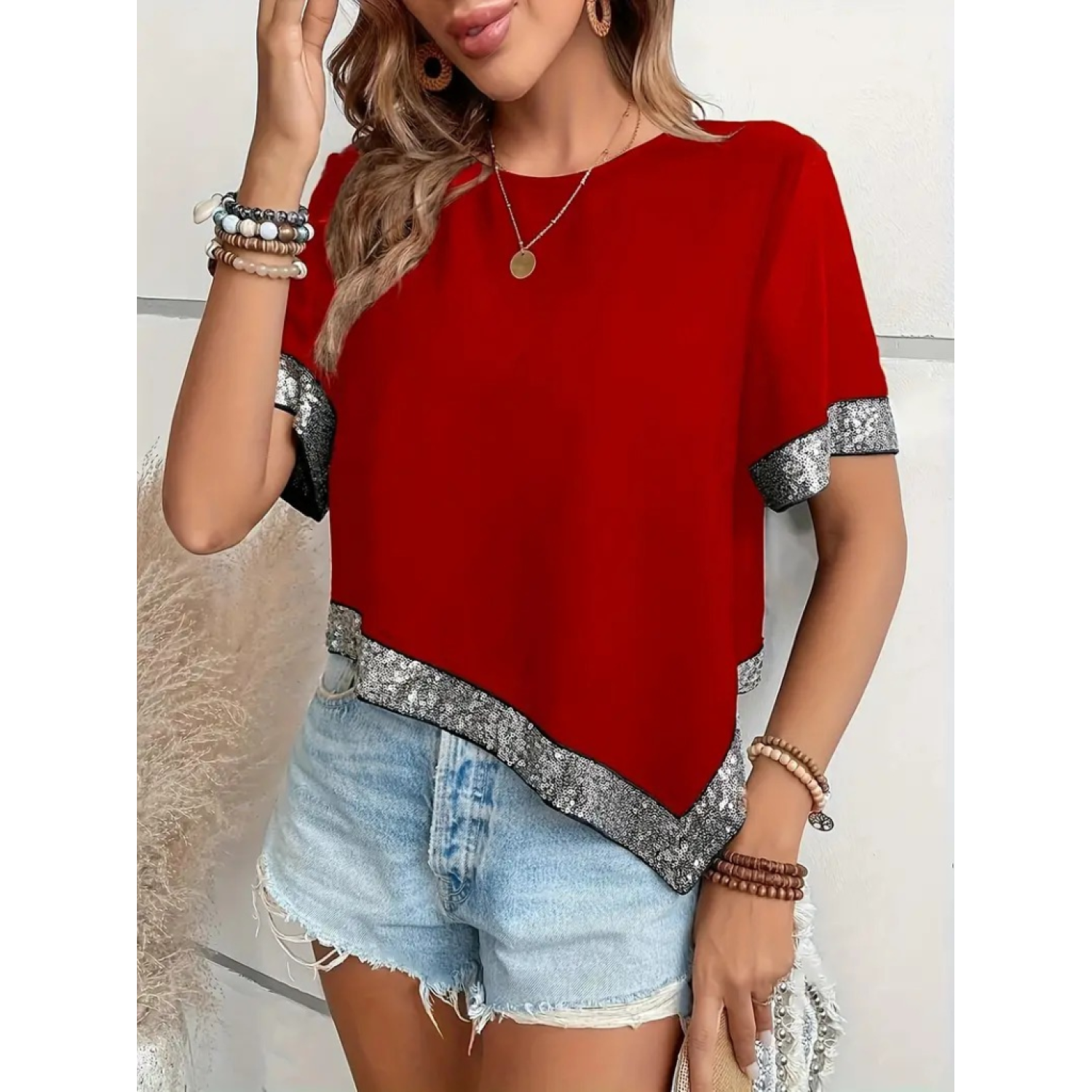 Lucky Life Kadın Kısa Kollu Bisiklet Yaka Asimetrik Kesim Detaylı Lucky Life Kadın Kısa Kollu Bisiklet Yaka Asimetrik Kesim Detaylı