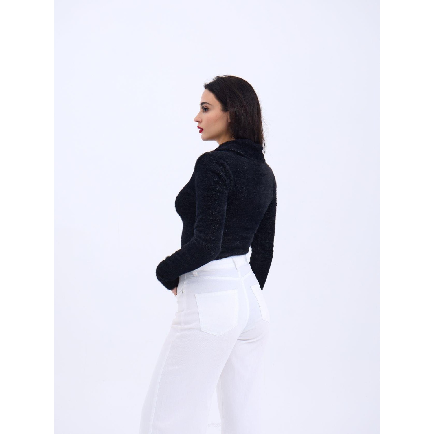 Lucky Life Kadın 531 TRİKO SİMLİ YAKALI CROP-SİYAH Lucky Life Kadın 531 TRİKO SİMLİ YAKALI CROP-SİYAH