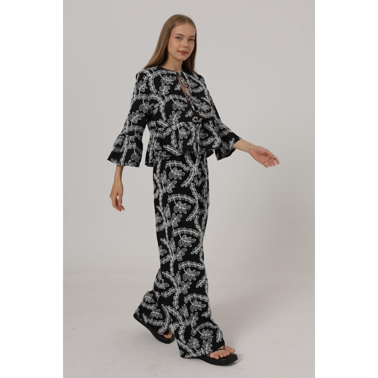 Lucky Life Kadın İşlemeli Oversize Pantolon - Siyah