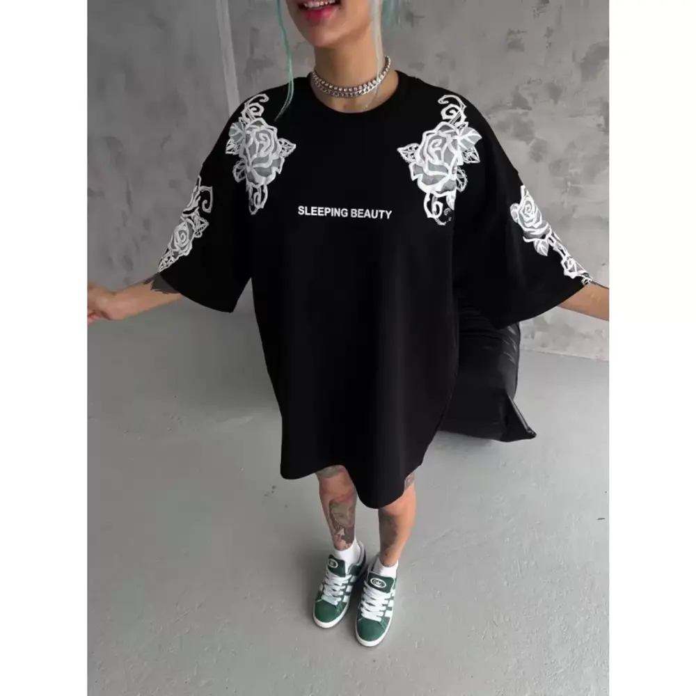 Lucky Life Kadın  Flok Kabartma Baskılı T-Shirt - Siyah