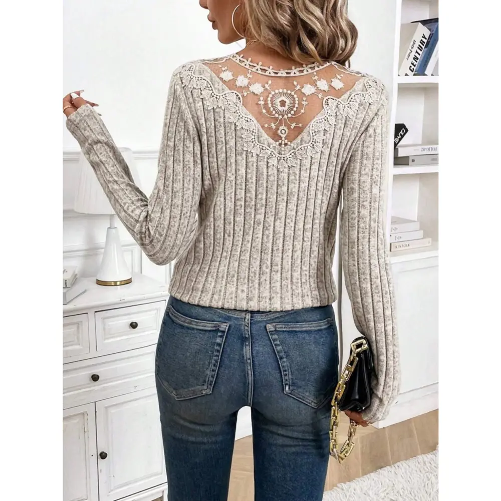 Lucky Life Kadın Uzun Kollu V Yakalı Arkadan Dantel Detaylı şardo