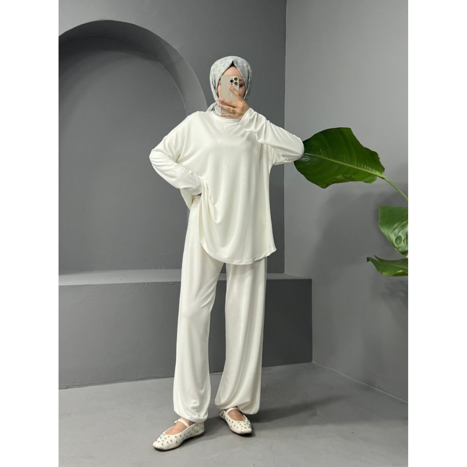 Lucky Life Yuvarlak Yaka Oval Kesim Cepli Pantolonlu Osyho Takım