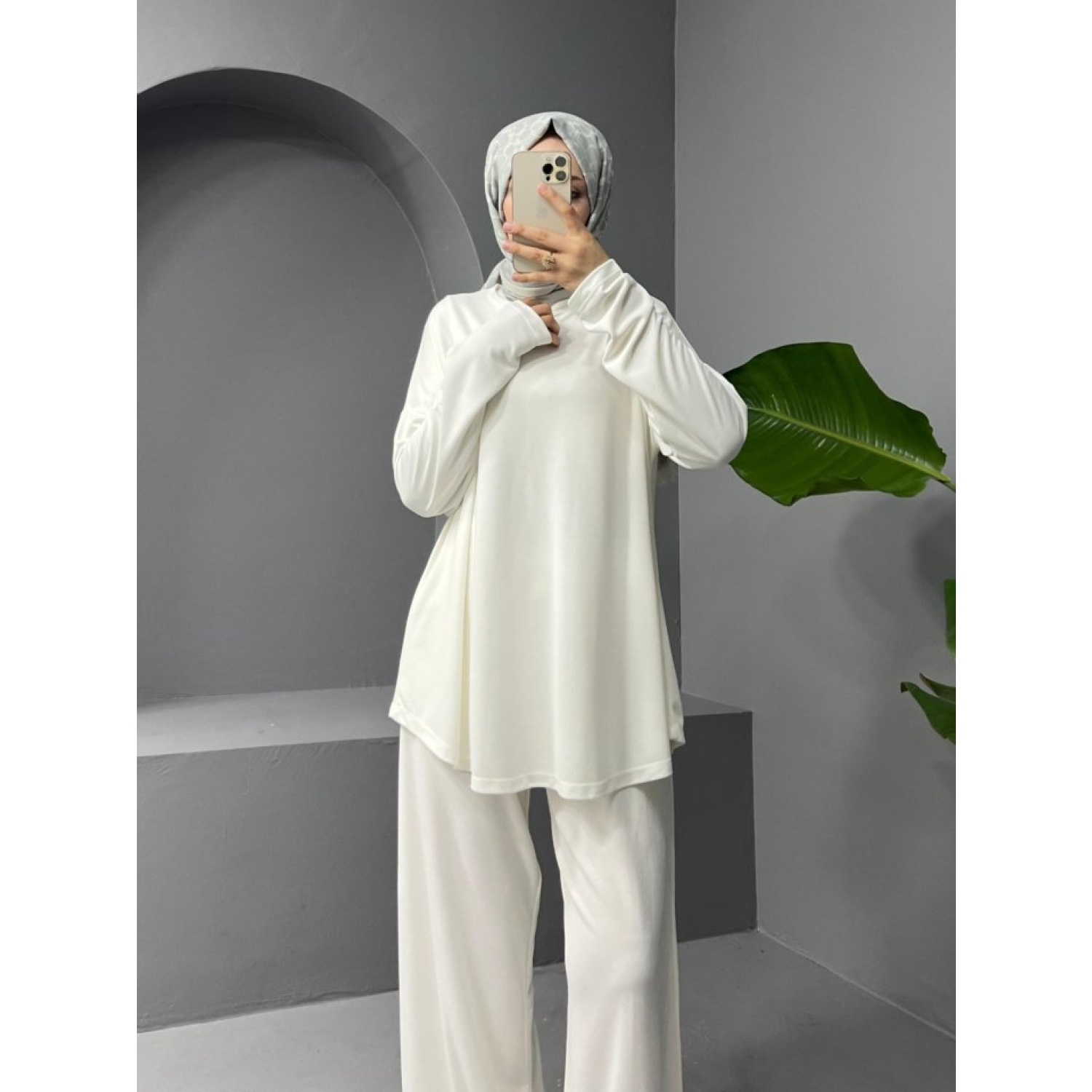 Lucky Life Yuvarlak Yaka Oval Kesim Cepli Pantolonlu Osyho Takım