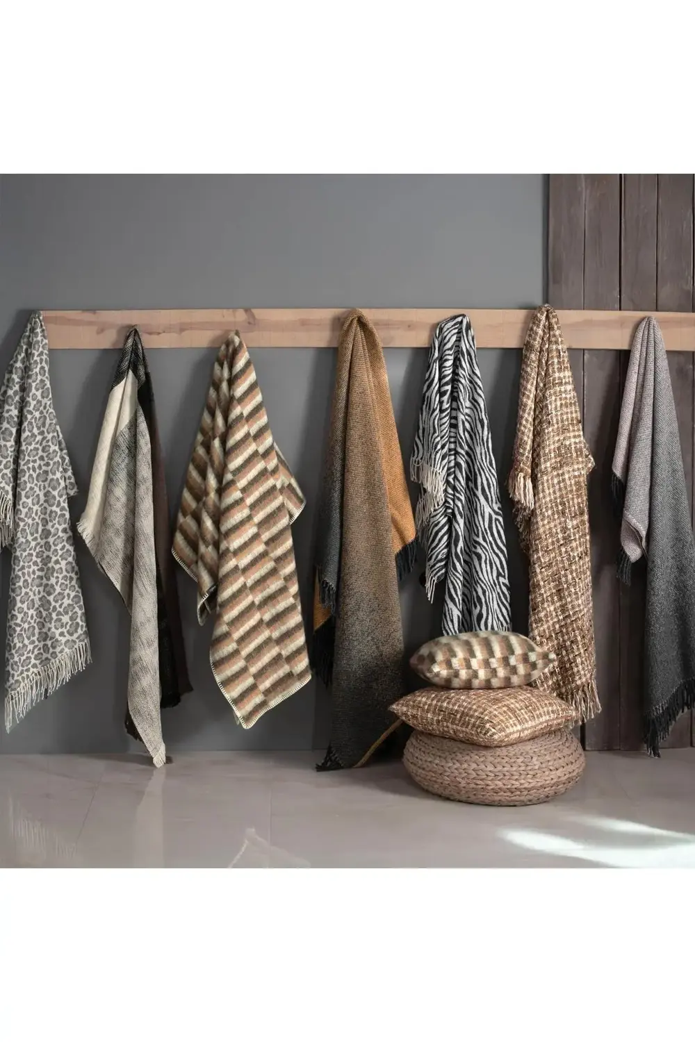 Sarev Luja Throw (Koltuk Battaniyesi) Siyah