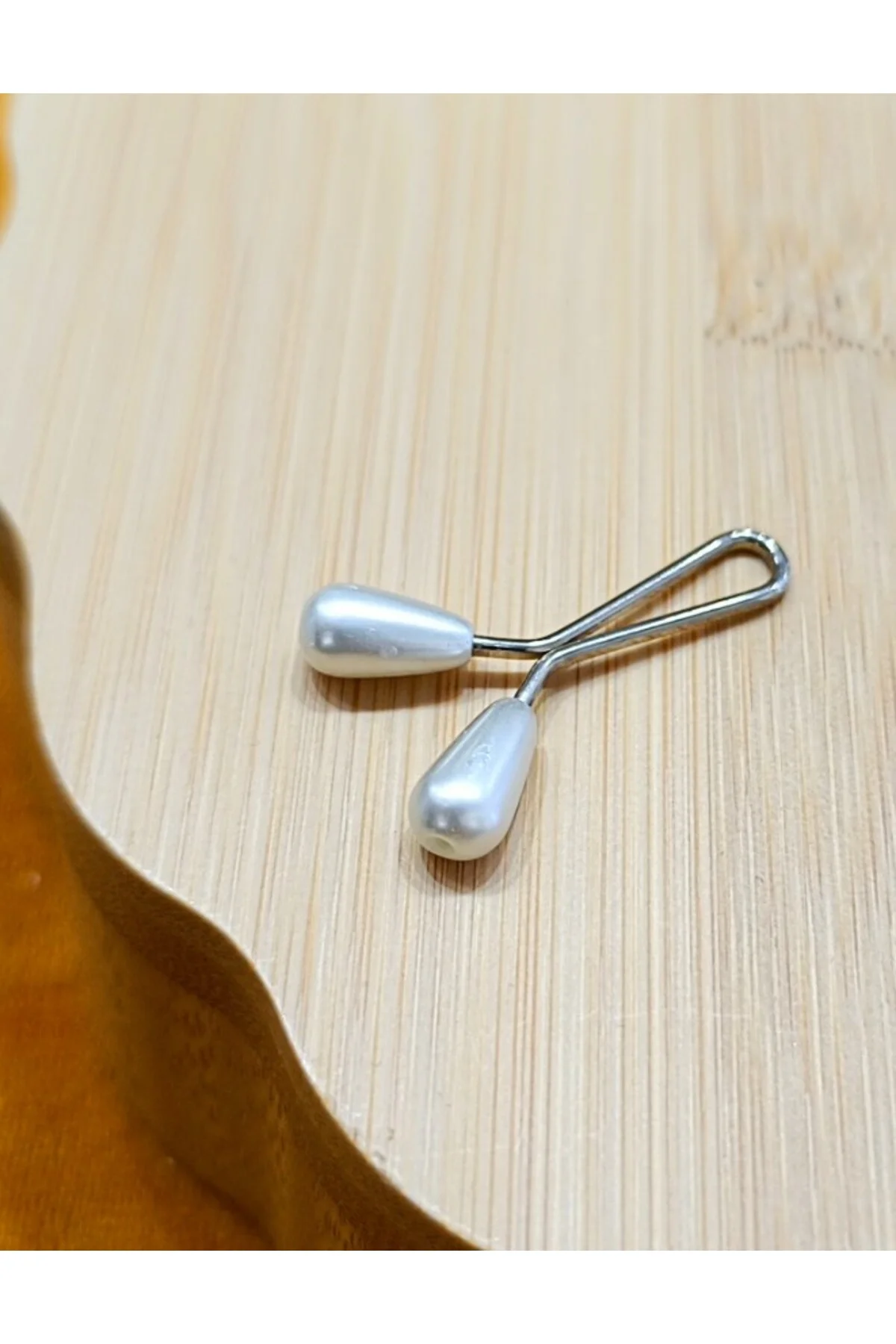 Lüks Beyaz Eşarp İğnesi