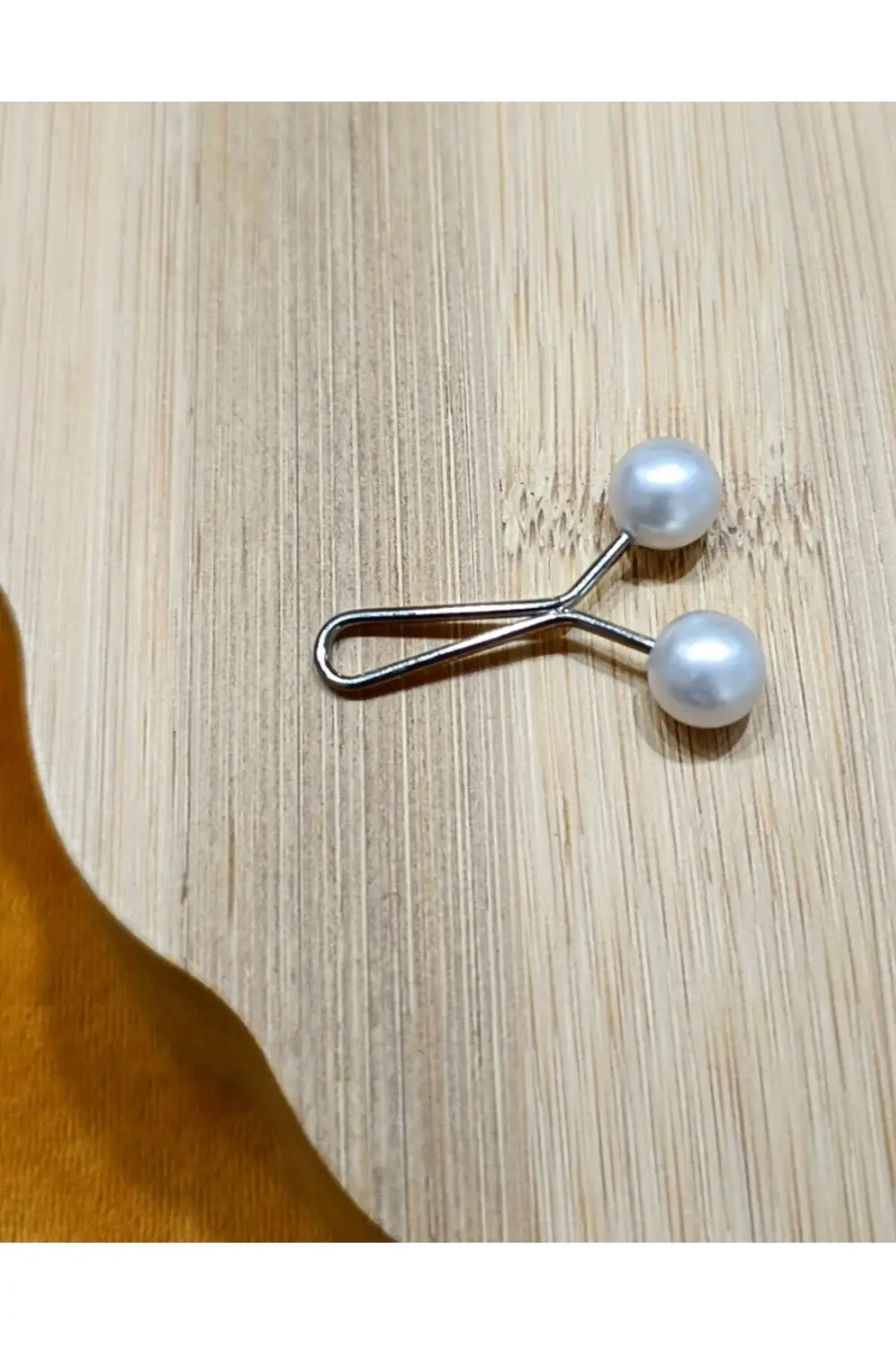 Lüks Beyaz Eşarp İğnesi