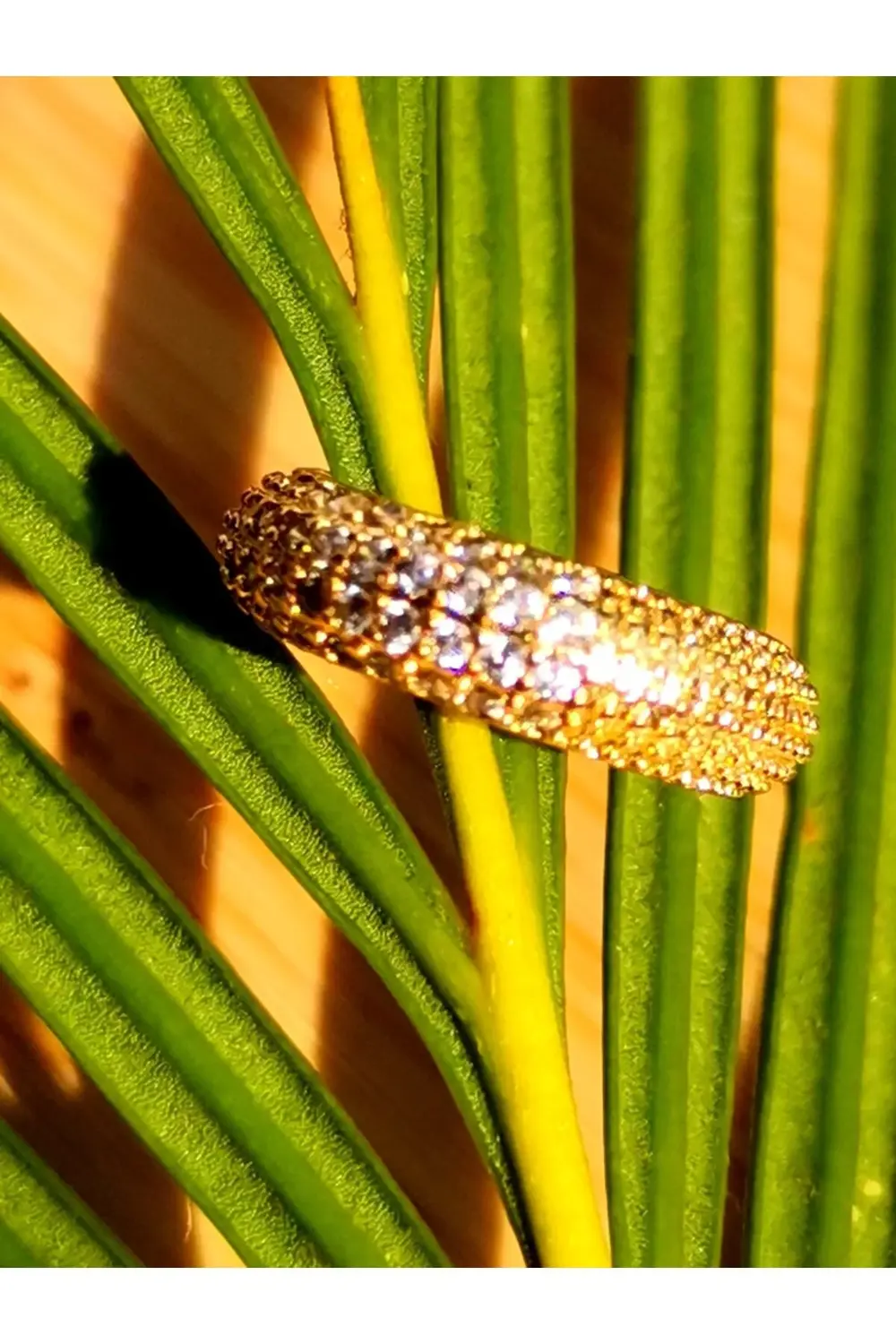 Lüks Çelik Gold Renk Kıkırdak Küpe