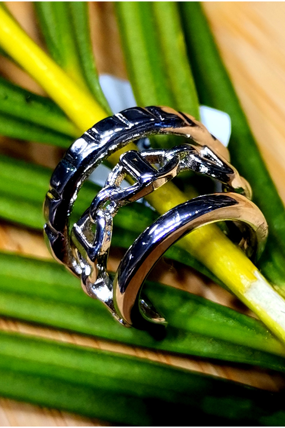 Monalisa Home Lüks Çelik Gümüş Renk Kıkırdak Küpe