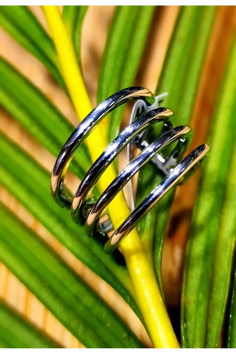 Lüks Çelik Gümüş Renk Kıkırdak Küpe