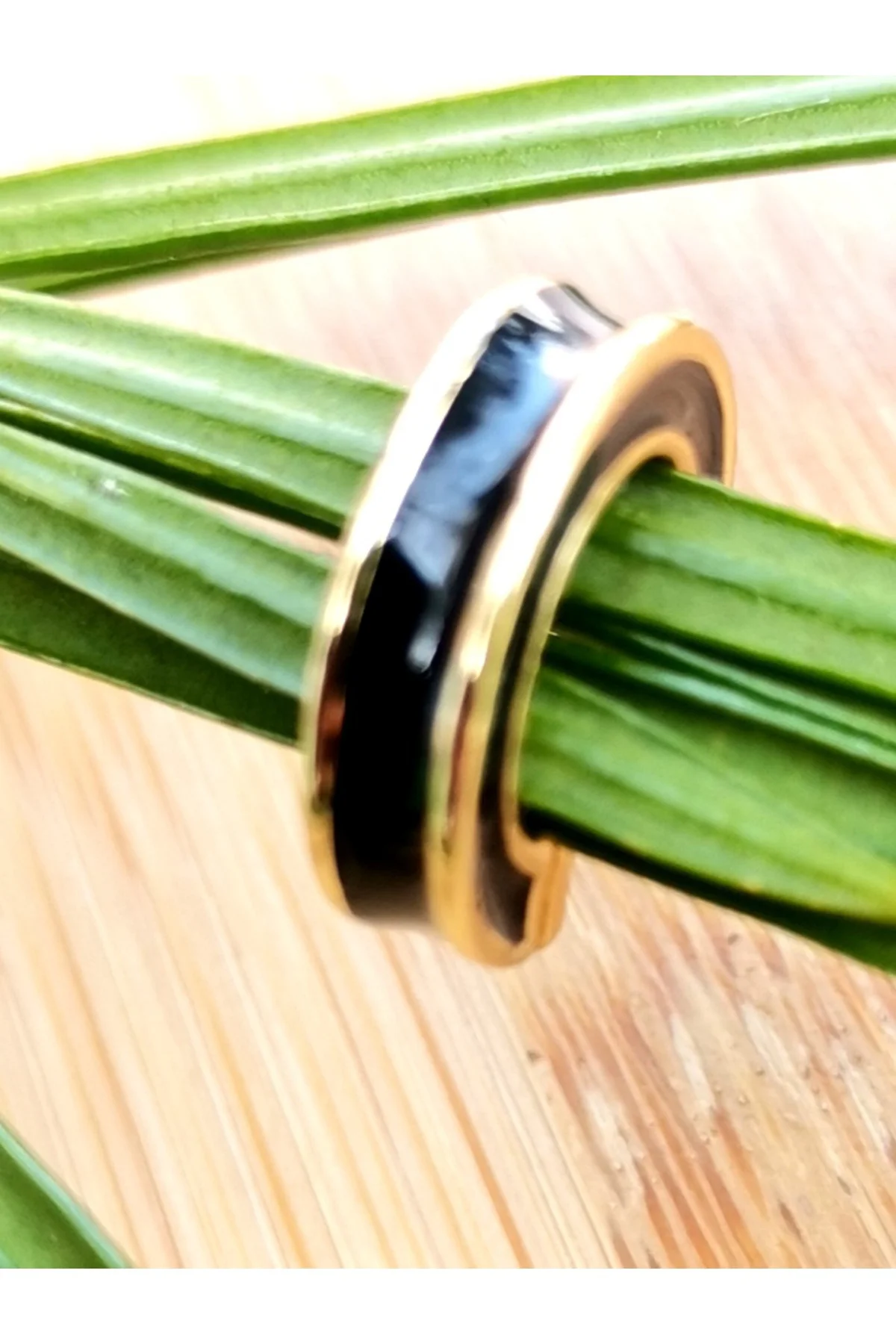 Lüks Çelik Kıkırdak Küpe