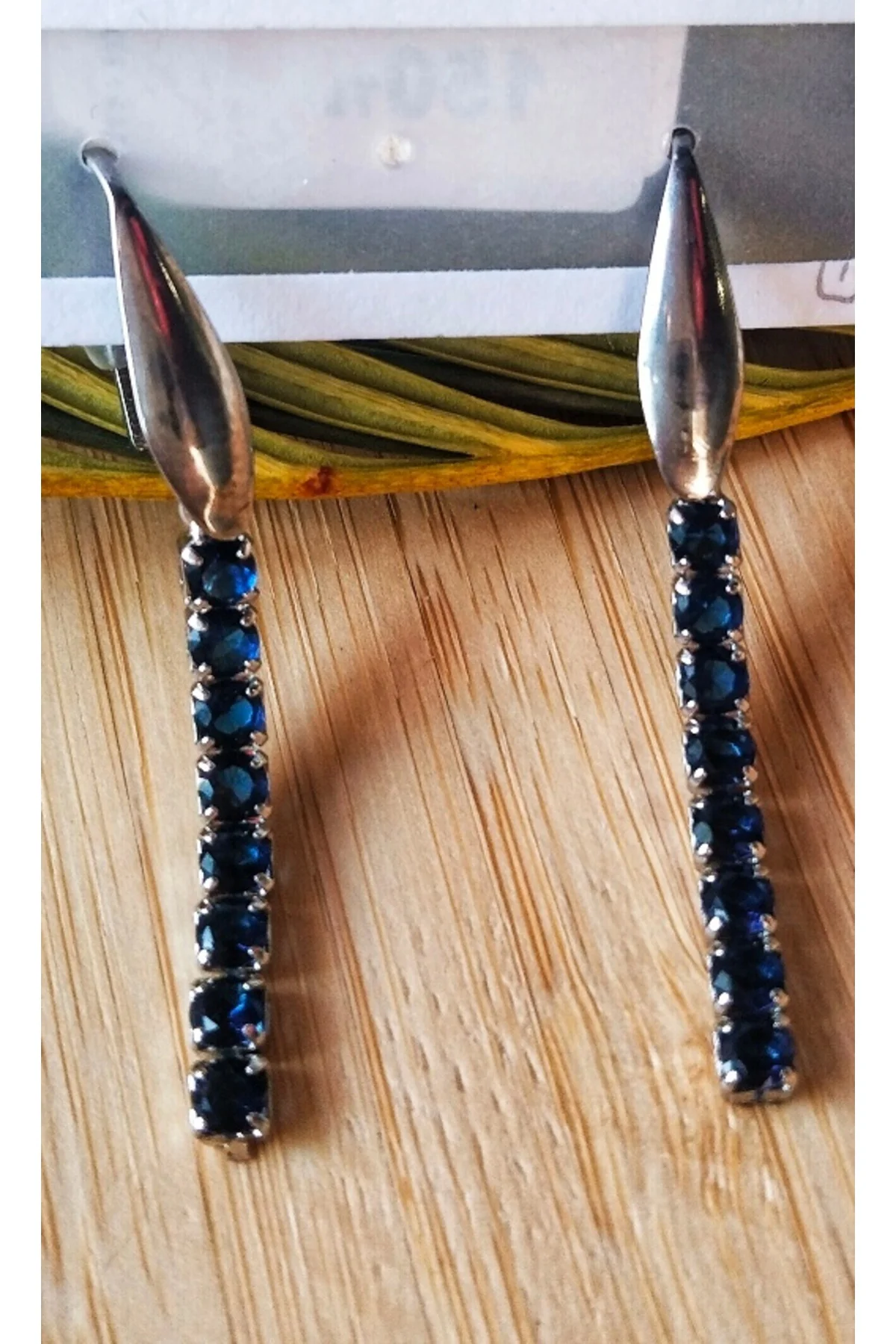 Lüks Figürlü Gösterişli Parıltılı Küpe