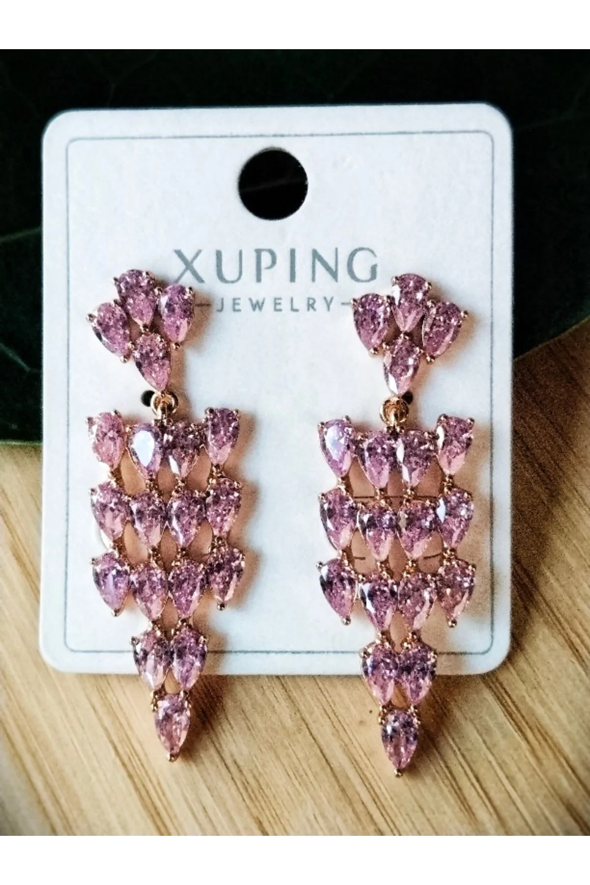 Lüks Figürlü Pembe Taşlı Küpe