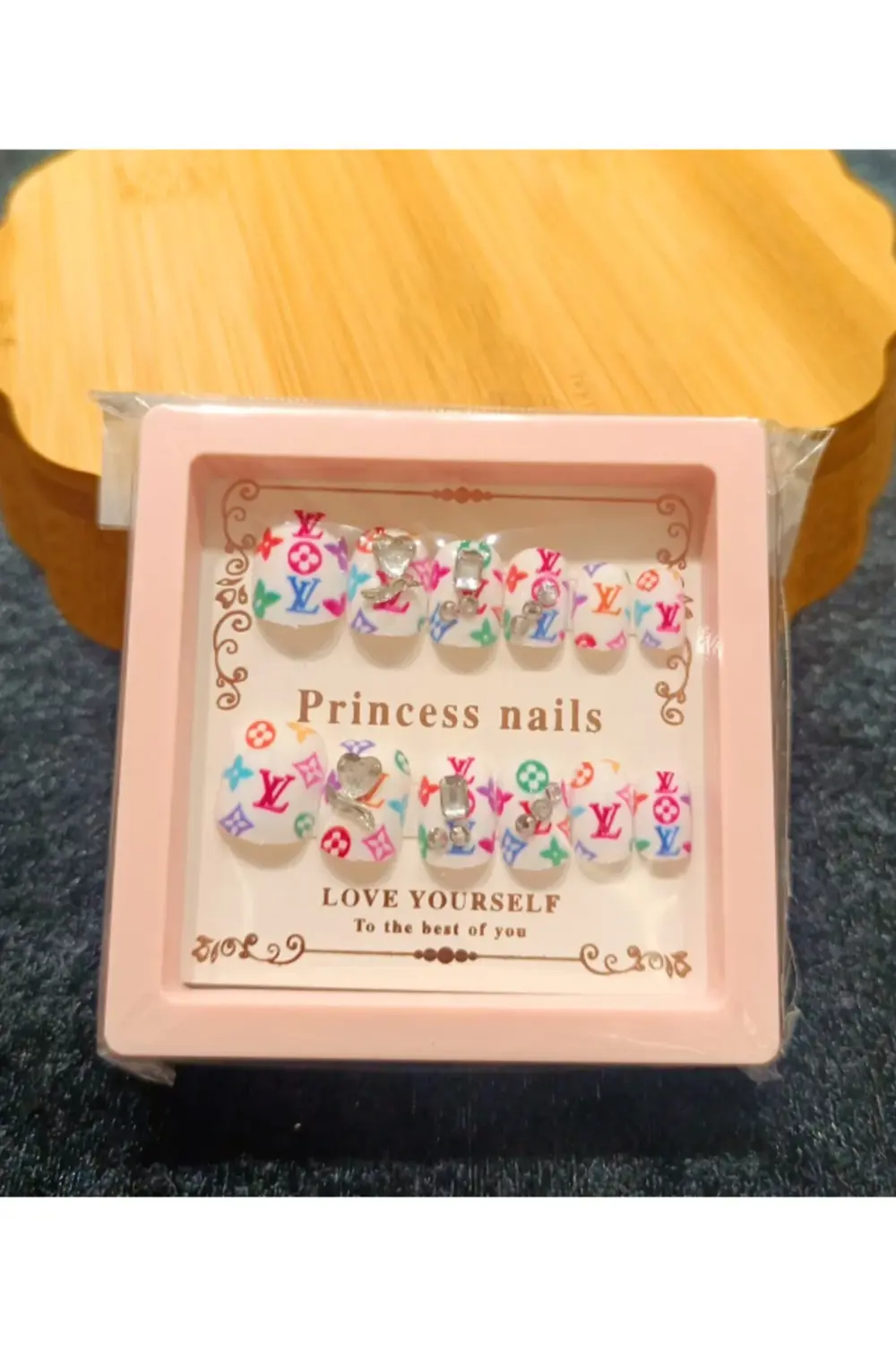 Lüks Figürlü Takma Tırnak