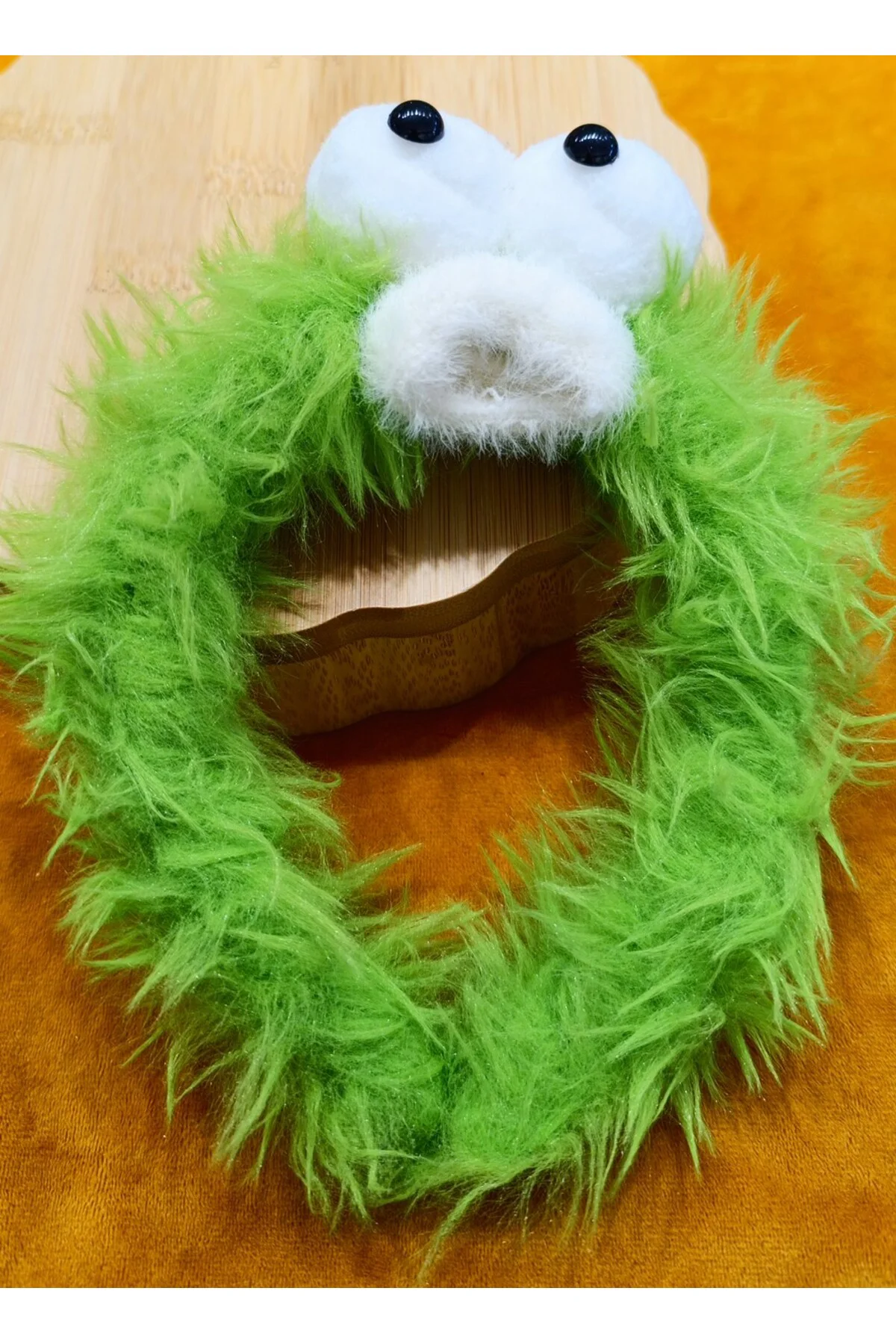 Lüks Gösterişli Figürlü Taç