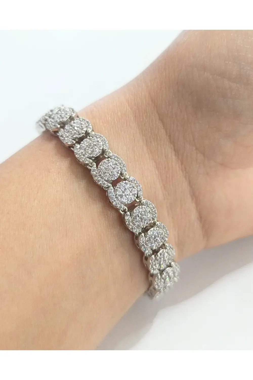 Lüks Gösterişli Figürlü Gümüş Renk Bileklik