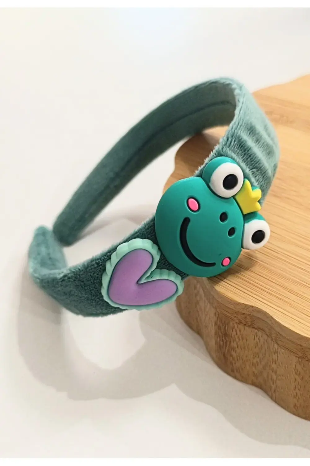 Lüks Gösterişli Figürlü Taç