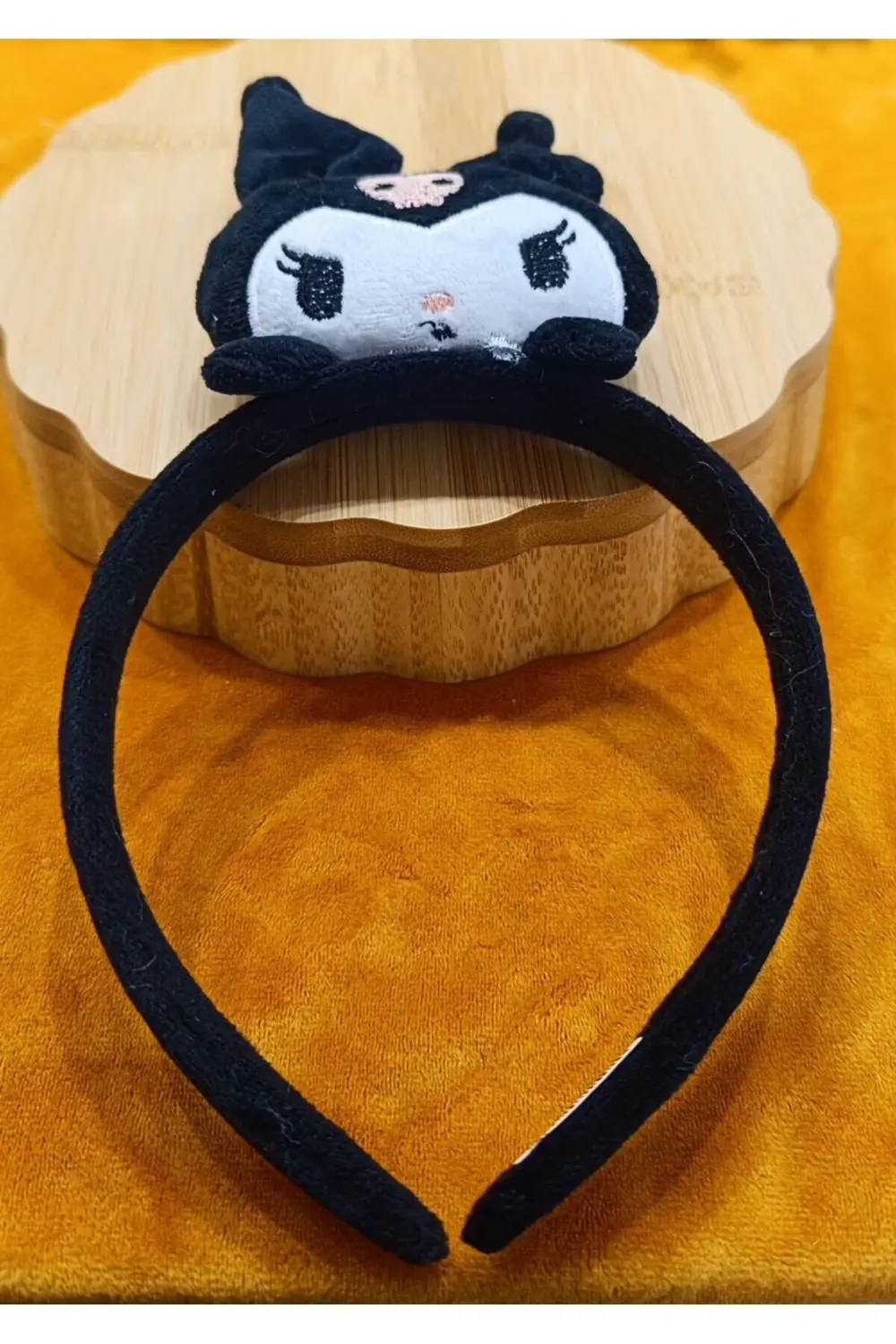 Lüks Gösterişli Figürlü Taç