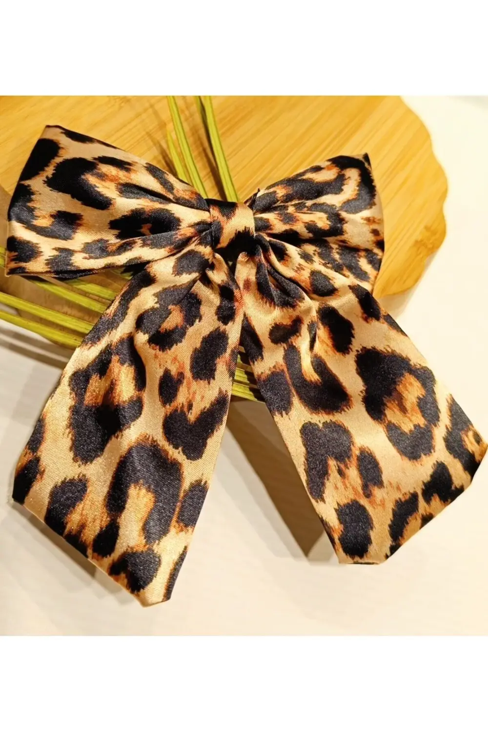 Lüks Gösterişli Leopar Figürlü Fiyonk Klips Toka