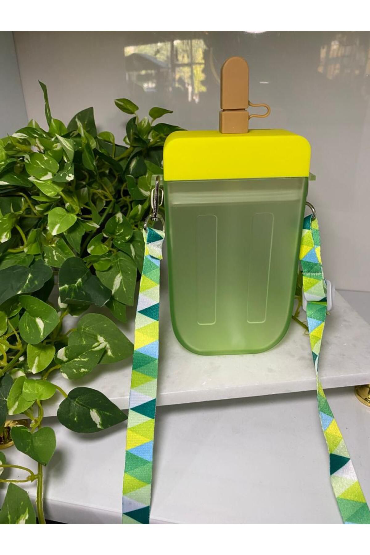 Lüks Renkli Akrilik Askılı Matara Suluk Magnum Model 300ml