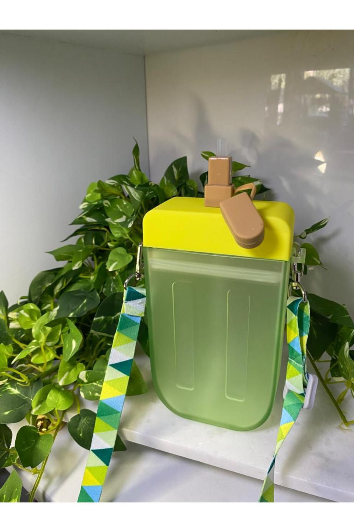 Lüks Renkli Akrilik Askılı Matara Suluk Magnum Model 300ml