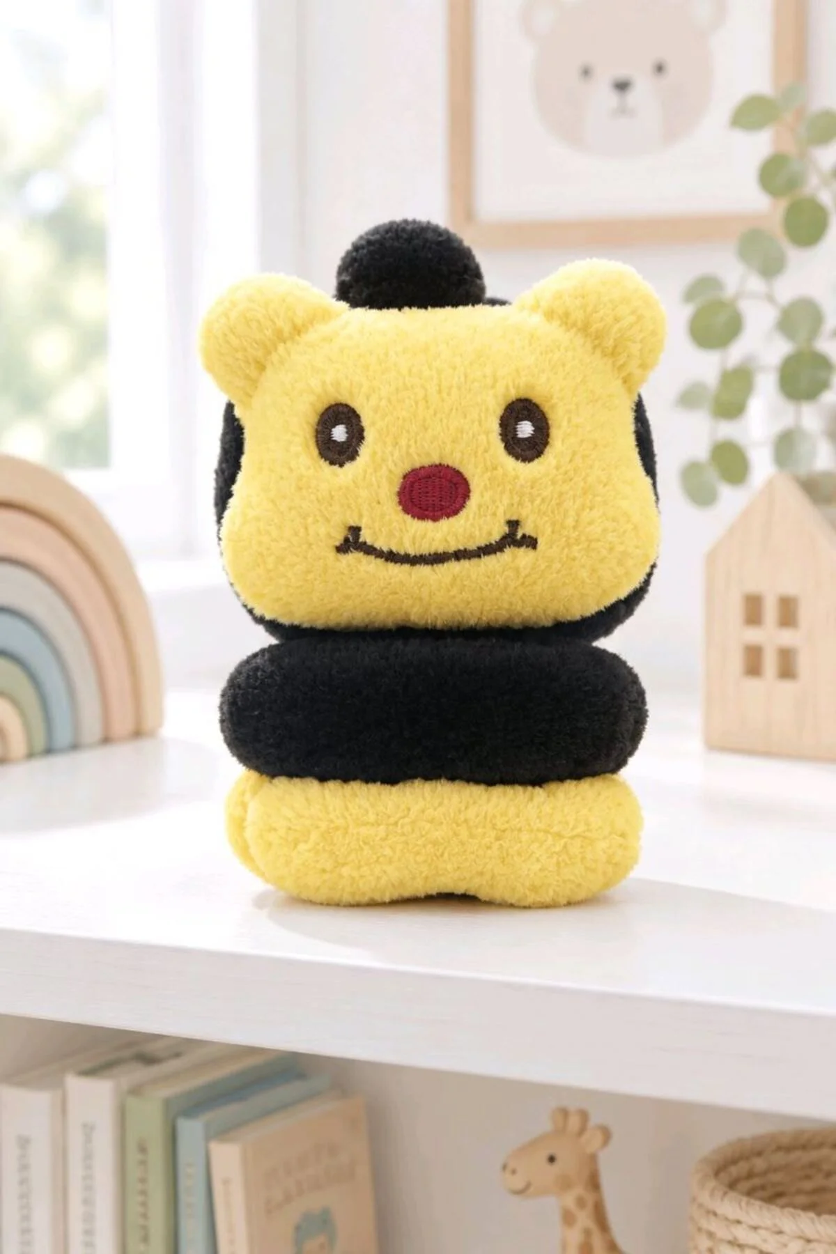 Lüks Renkli Figürlü Peluş Kulaklık Lüks Renkli Figürlü Peluş Kulaklık