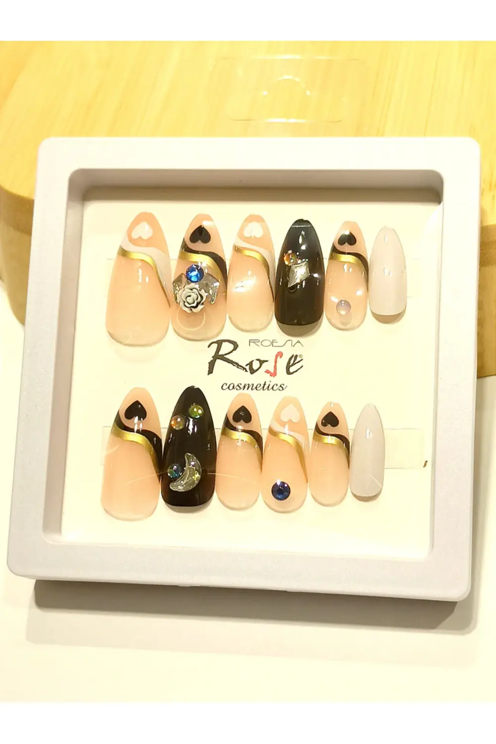 Lüks Tasarım Taşlı Yapay Tırnak