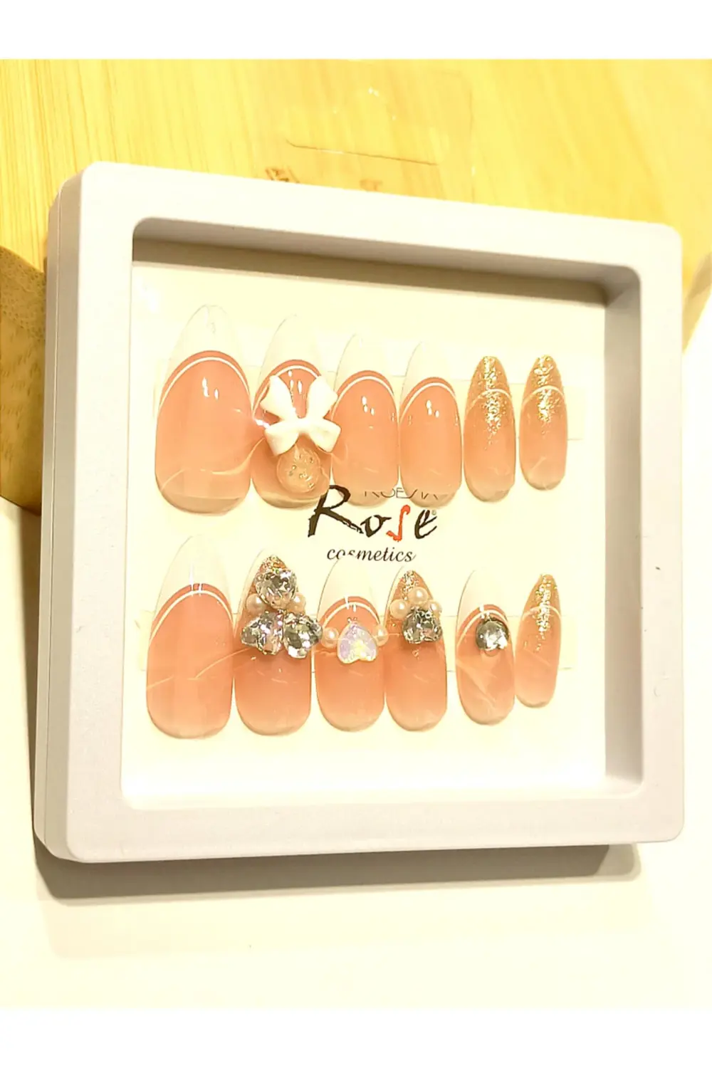 Lüks Tasarım Taşlı Yapay Tırnak