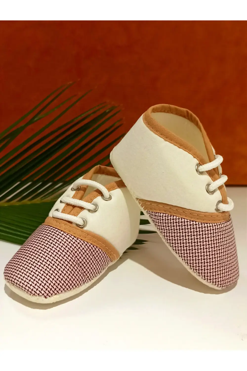 Lüks Yumuşak Tabanlı Figürlü Bebek Ayakkabısı