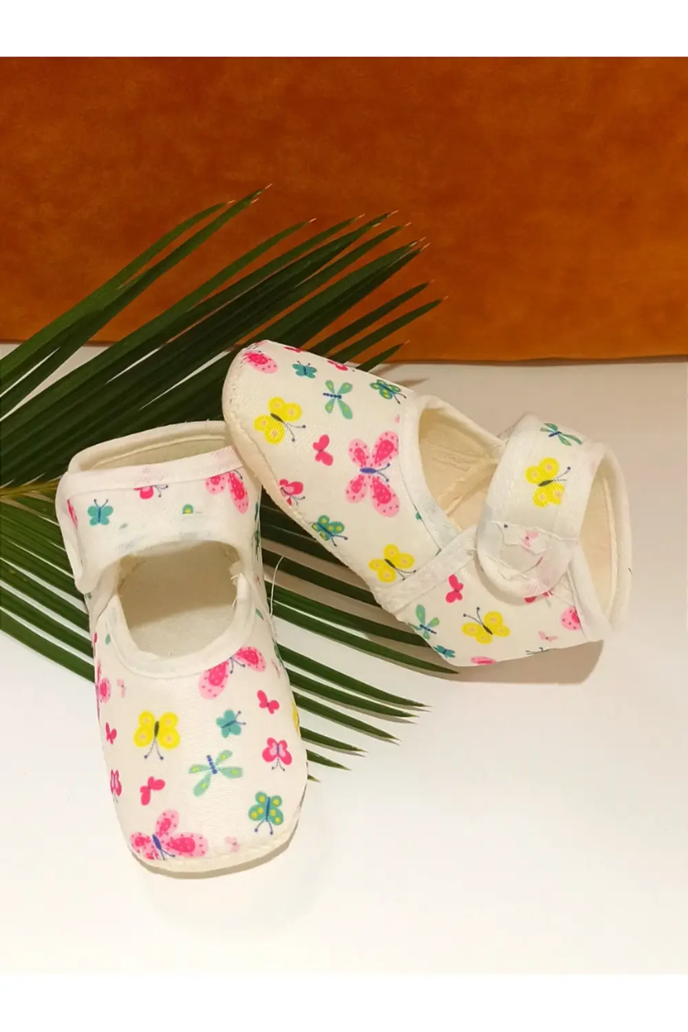 Lüks Yumuşak Tabanlı Figürlü Bebek Ayakkabısı