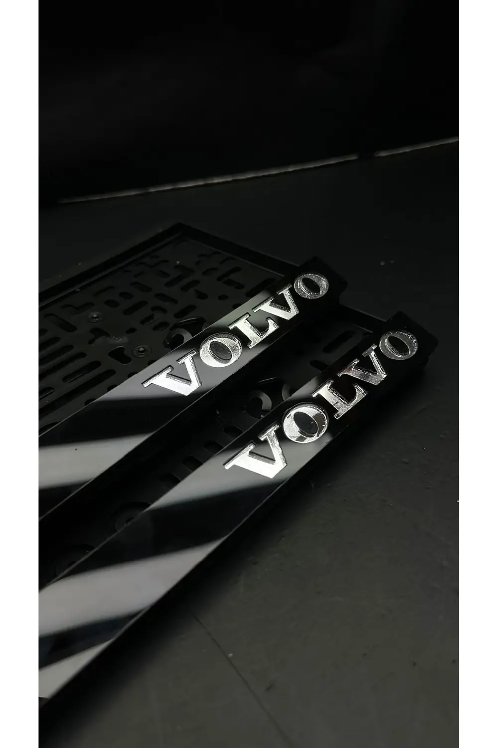 Lux Kişiye Özel Volvo Pleksi Takmatik Plakalık