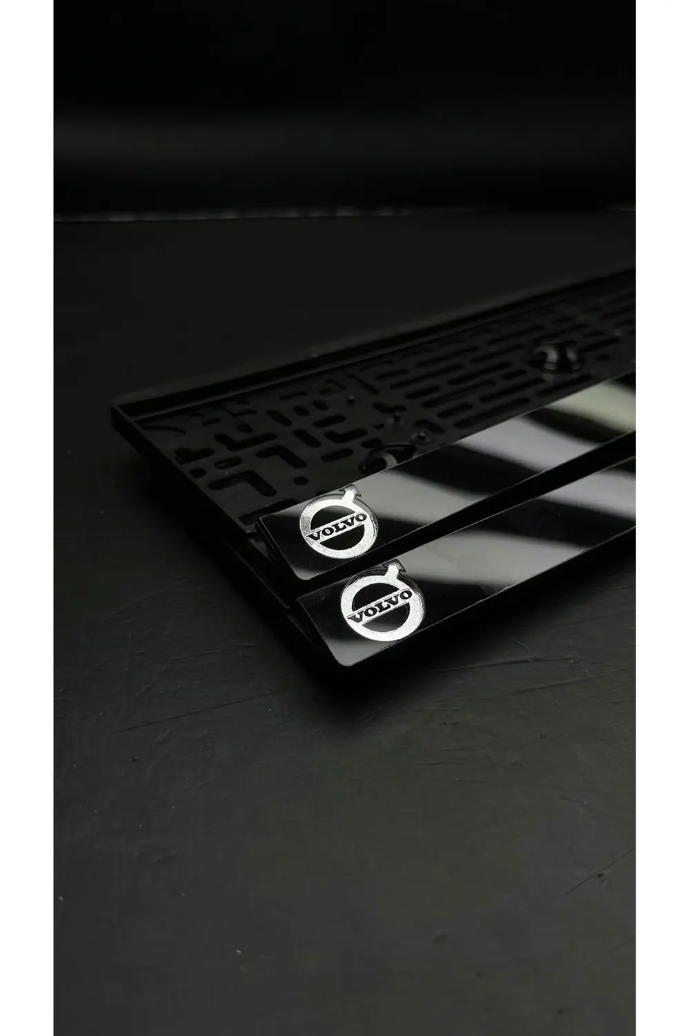 Lux Kişiye Özel Volvo Pleksi Takmatik Plakalık