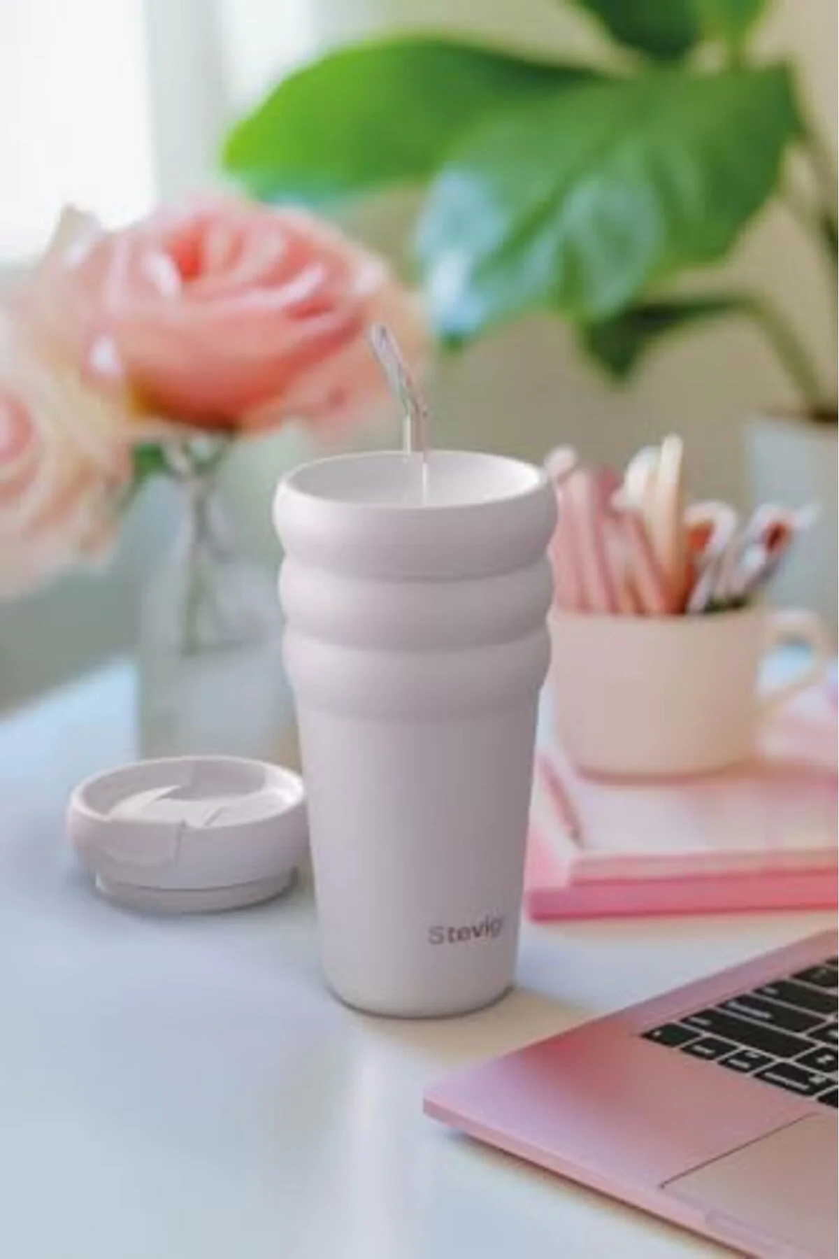 LuxShoping 3 Bubble Two-Cap Straw Tumbler Çelik Termos 600 ML Lil LuxShoping 3 Bubble Two-Cap Straw Tumbler Çelik Termos 600 ML Lil