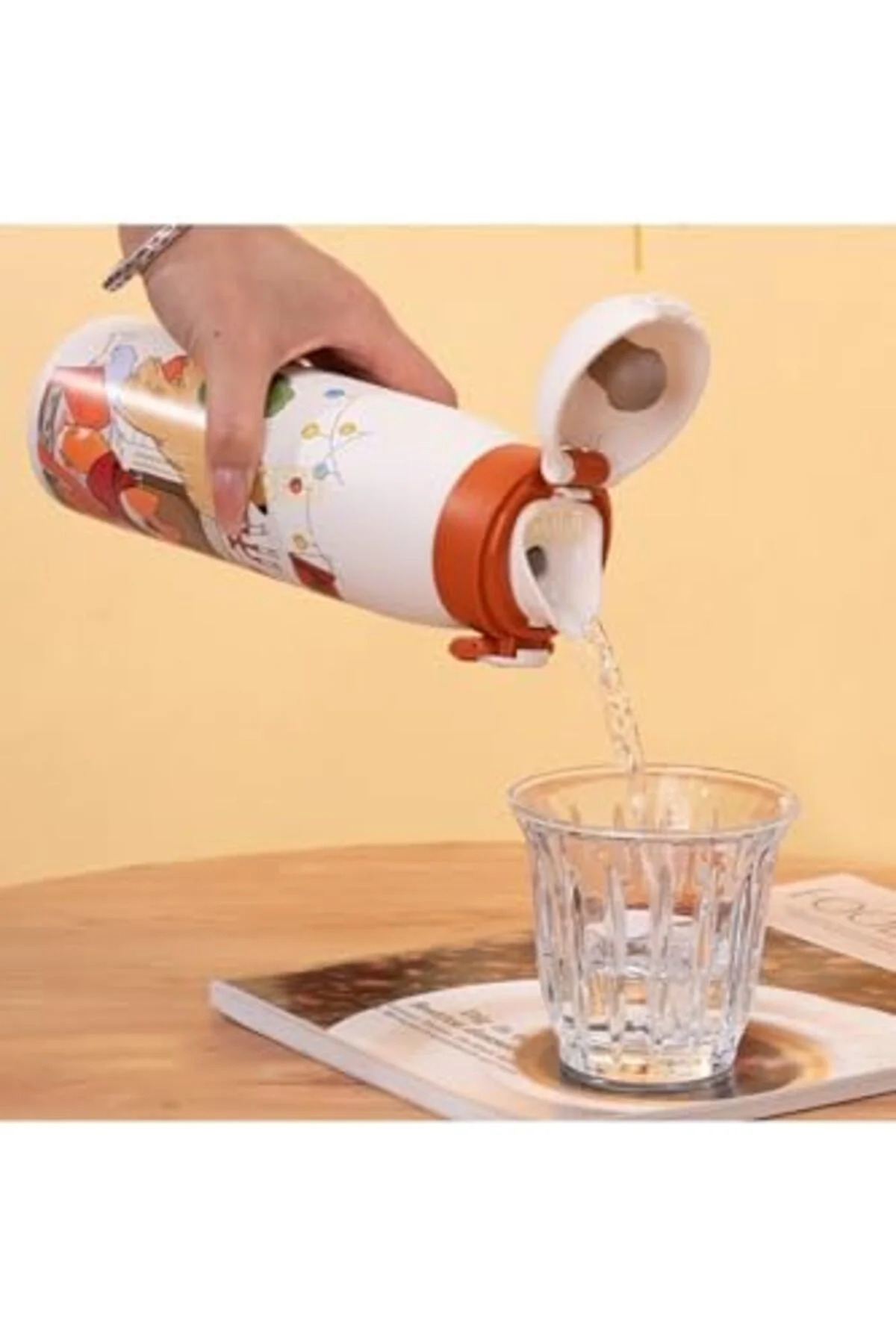 LuxShoping 500ml Sevimli Hayvanlar Desenli Rahat İçim Kilitli Kap