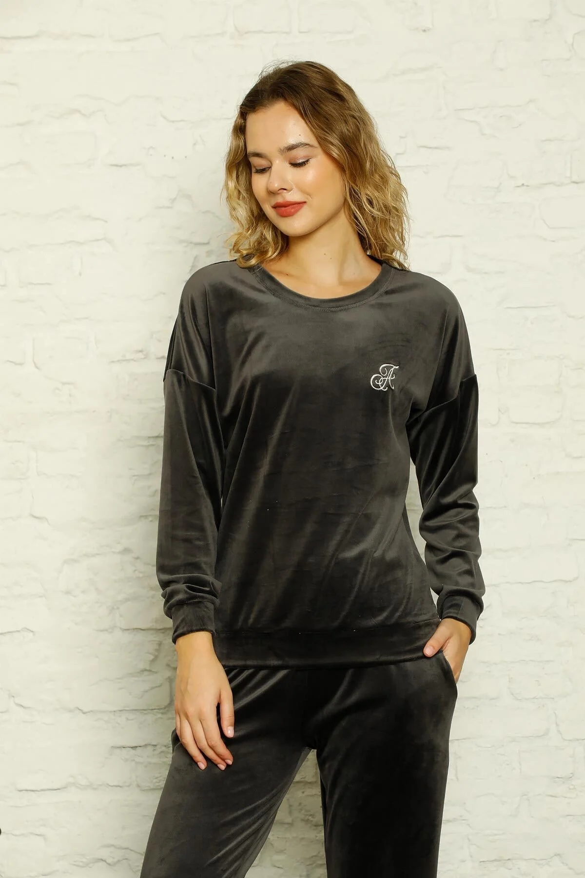 Luxury Velvet Collection İpeksi Kadife Pijama Takımı, Füme Gri, XL Fiyatı, Yorumları ve Özellikleri