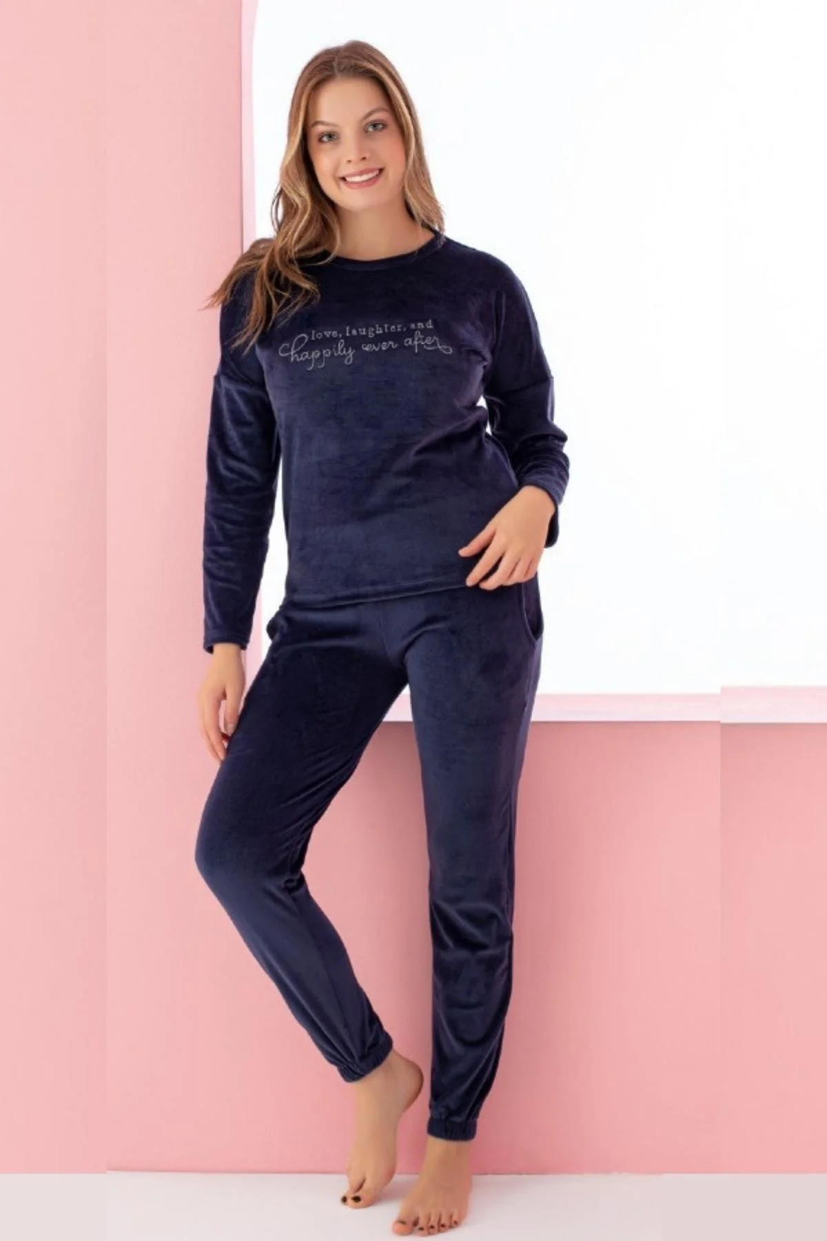 Luxury Velvet Fransız Kadife Yazı Detaylı Pijama Takımı, Lacivert, S Fiyatı, Yorumları ve Özellikleri