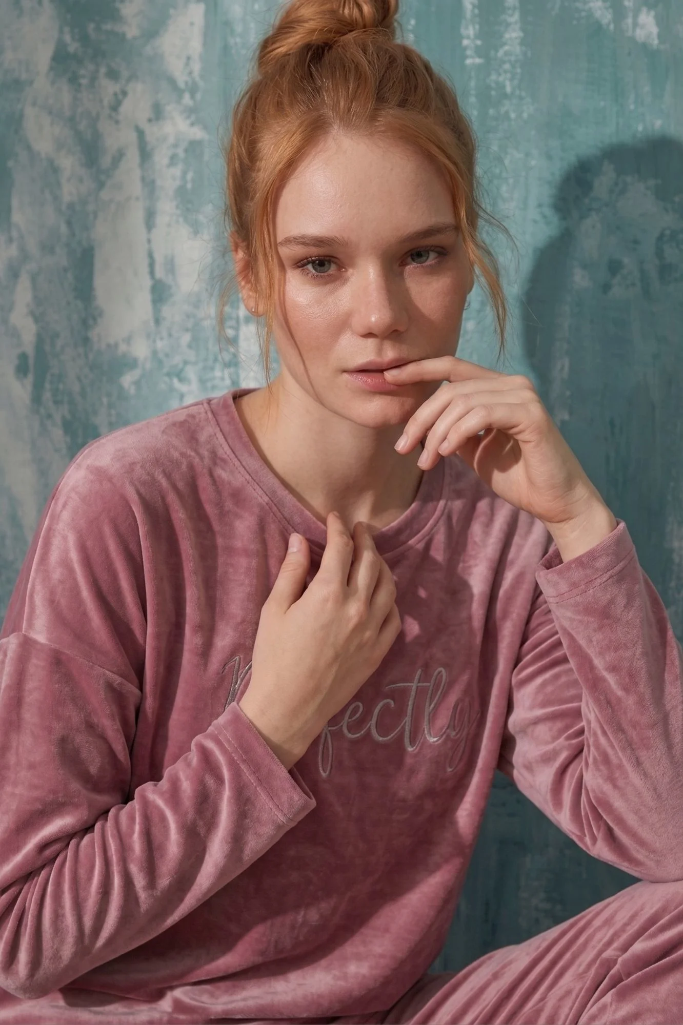 Luxury Velvet Fransız Kadife Yazı Detaylı Pijama Takımı, Pembe, L Fiyatı, Yorumları ve Özellikleri