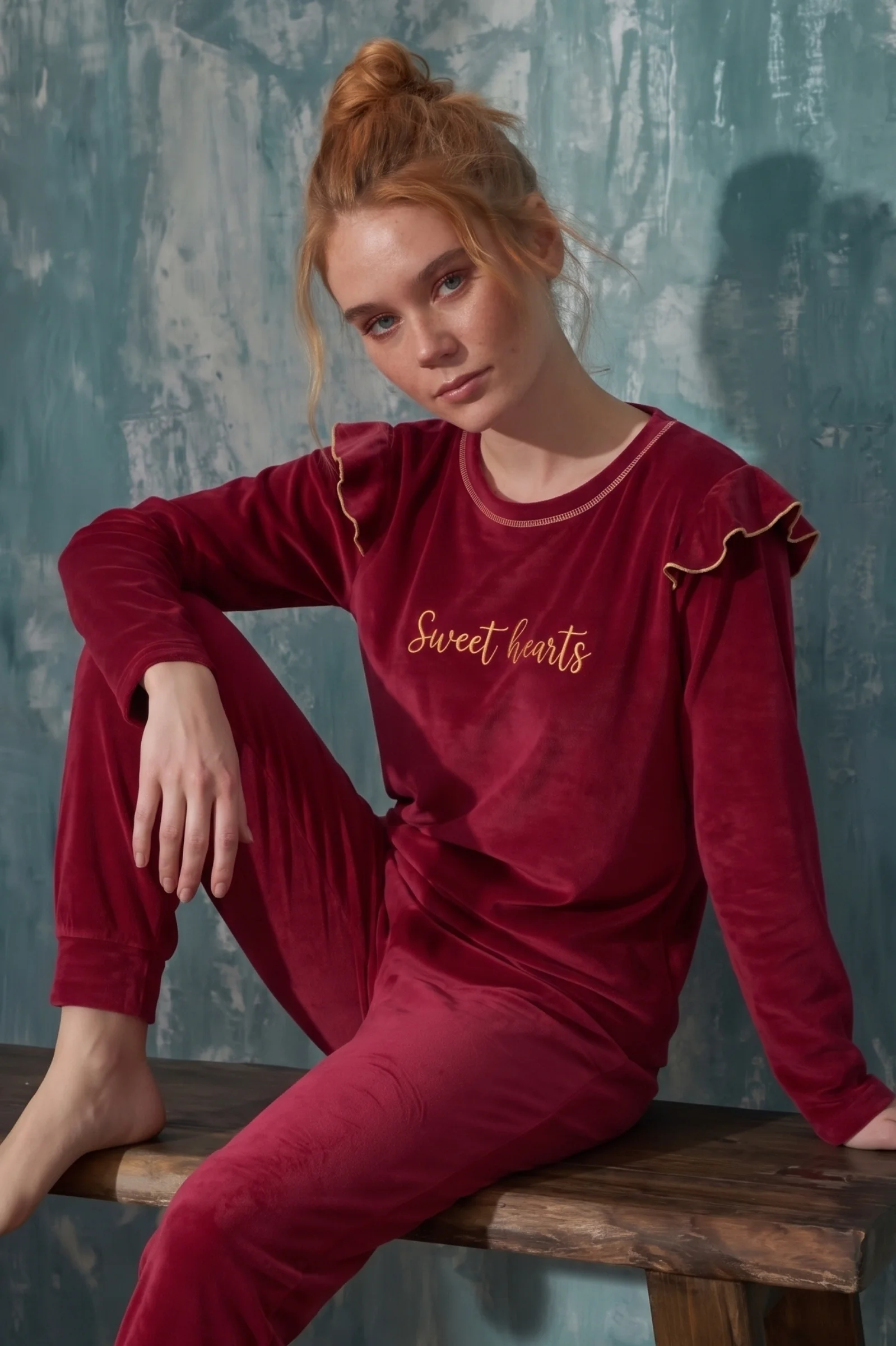 Luxury Velvet Fransız Kadife Omuzları Fırfırlı Manşetli Pijama Takımı, Bordo, XL