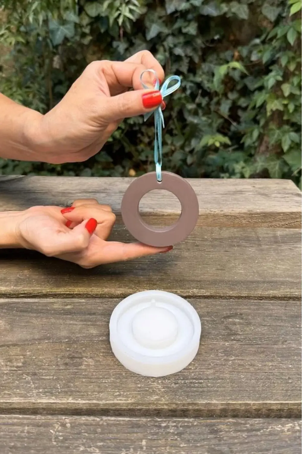 Lvn Delikli Dairesel Koku Tableti Silikon Mum Kalıbı 1181191