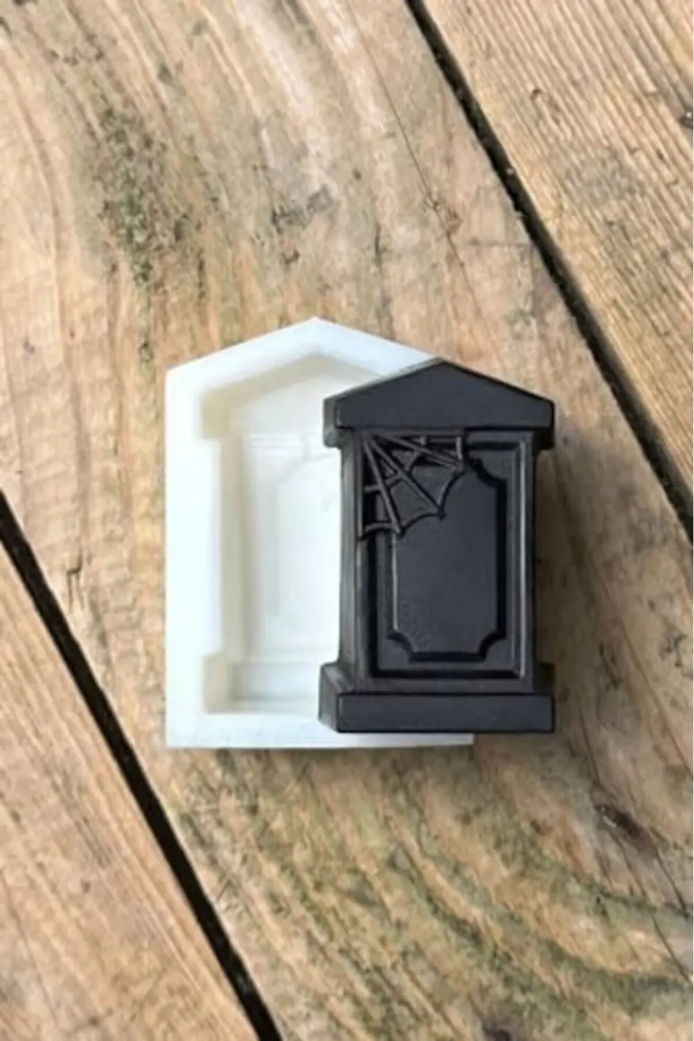 Lvn Mezar Taşı Örümcek Ağı Desenli Mum Kalıbı (Silikon) (1 Adet)