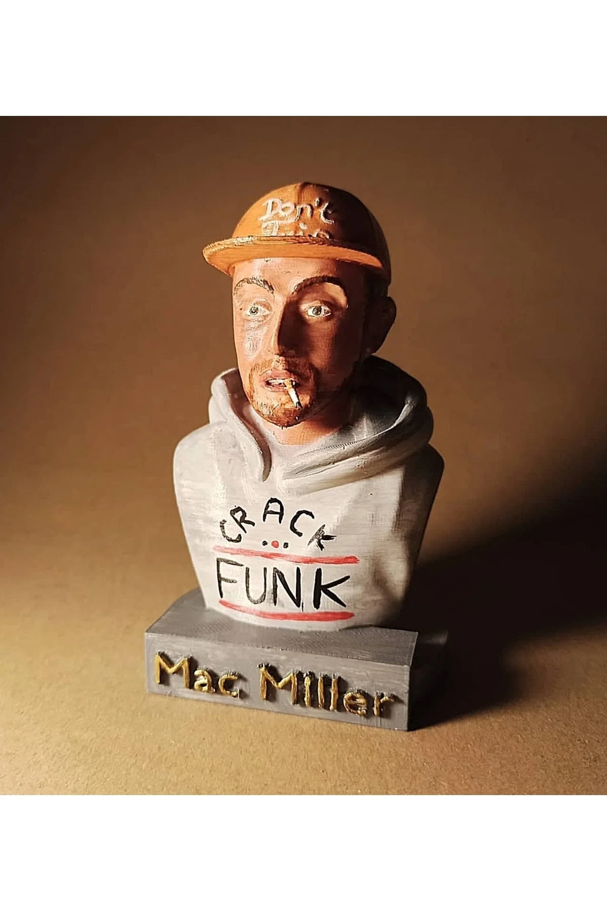 Mac Miller Boyalı Büst 12 Cm